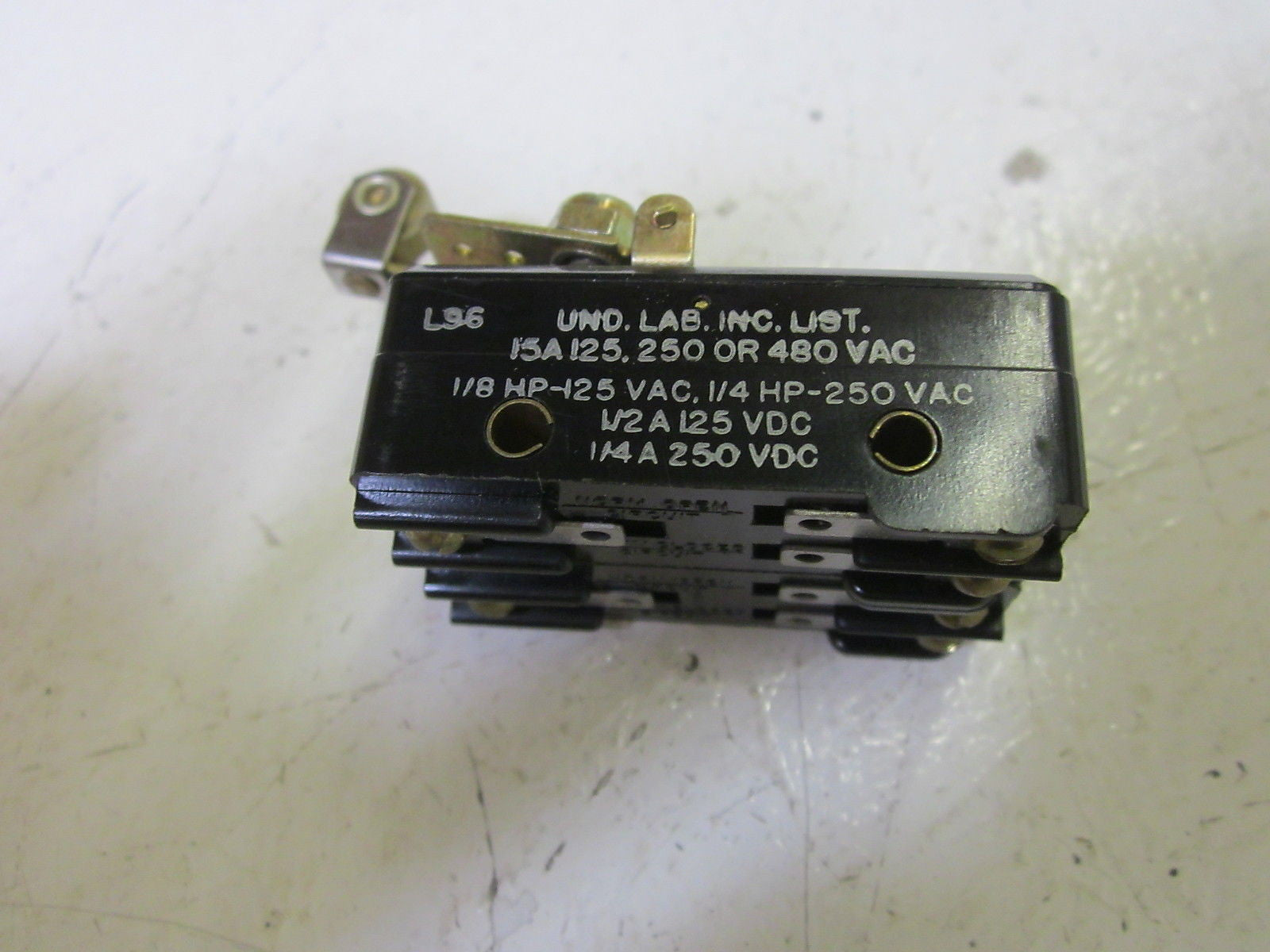 LOT OF 5 MICROSWITCH 6AS13 SWITCH  480VAC *USED*