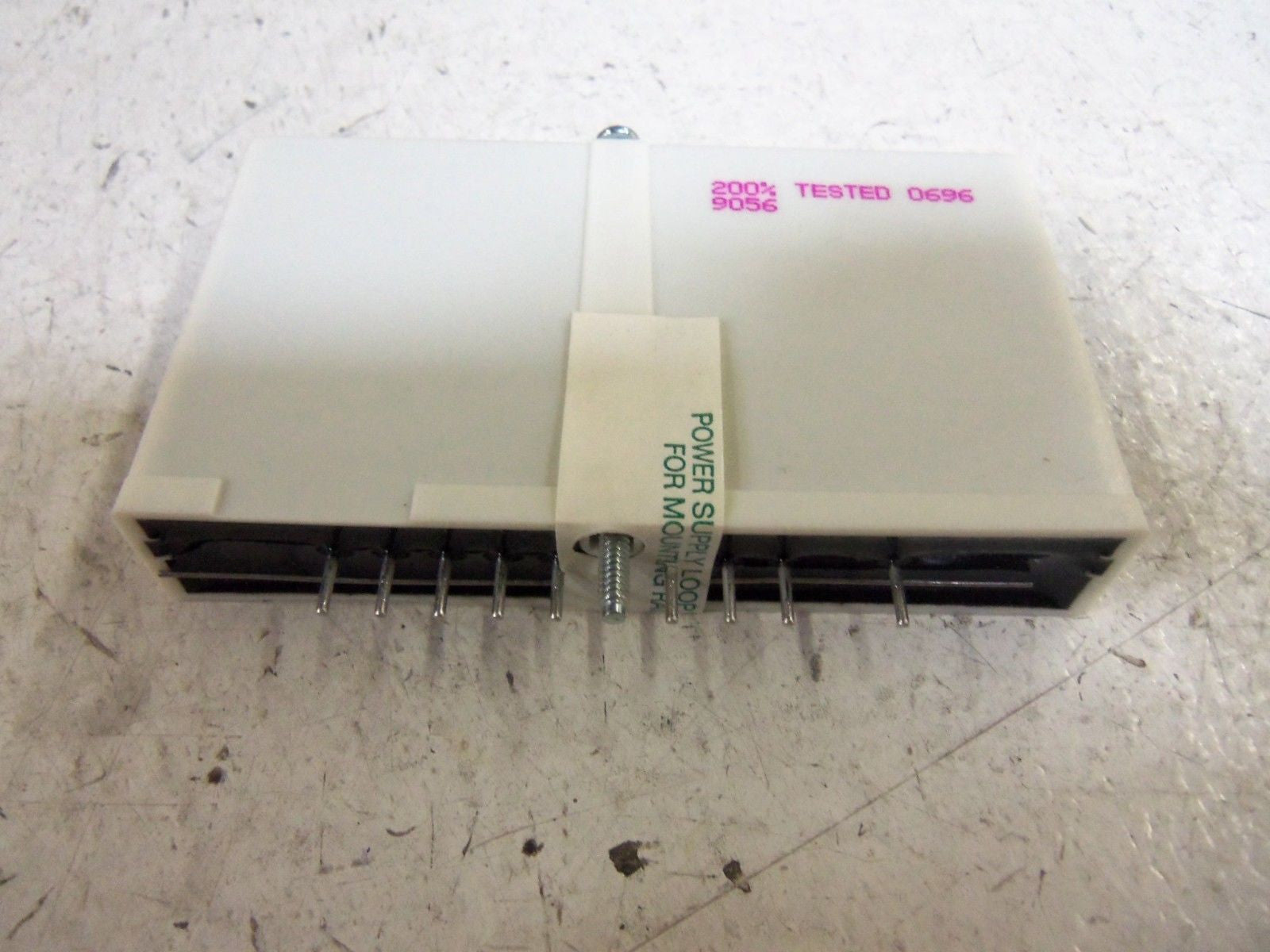 LOT OF 5 OPTO 22 DA8 *NEW*