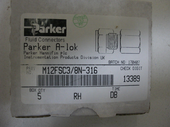 LOT OF 5 PARKER FLUID CONNECTORS M8FSC3/8N-316  *NEW IN BOX*