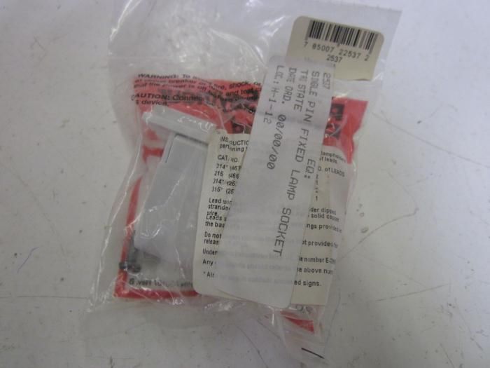 LOT OF 5 PASS & SEYMOUR LEGRAND 2537 *NEW IN FACTORY BAG*