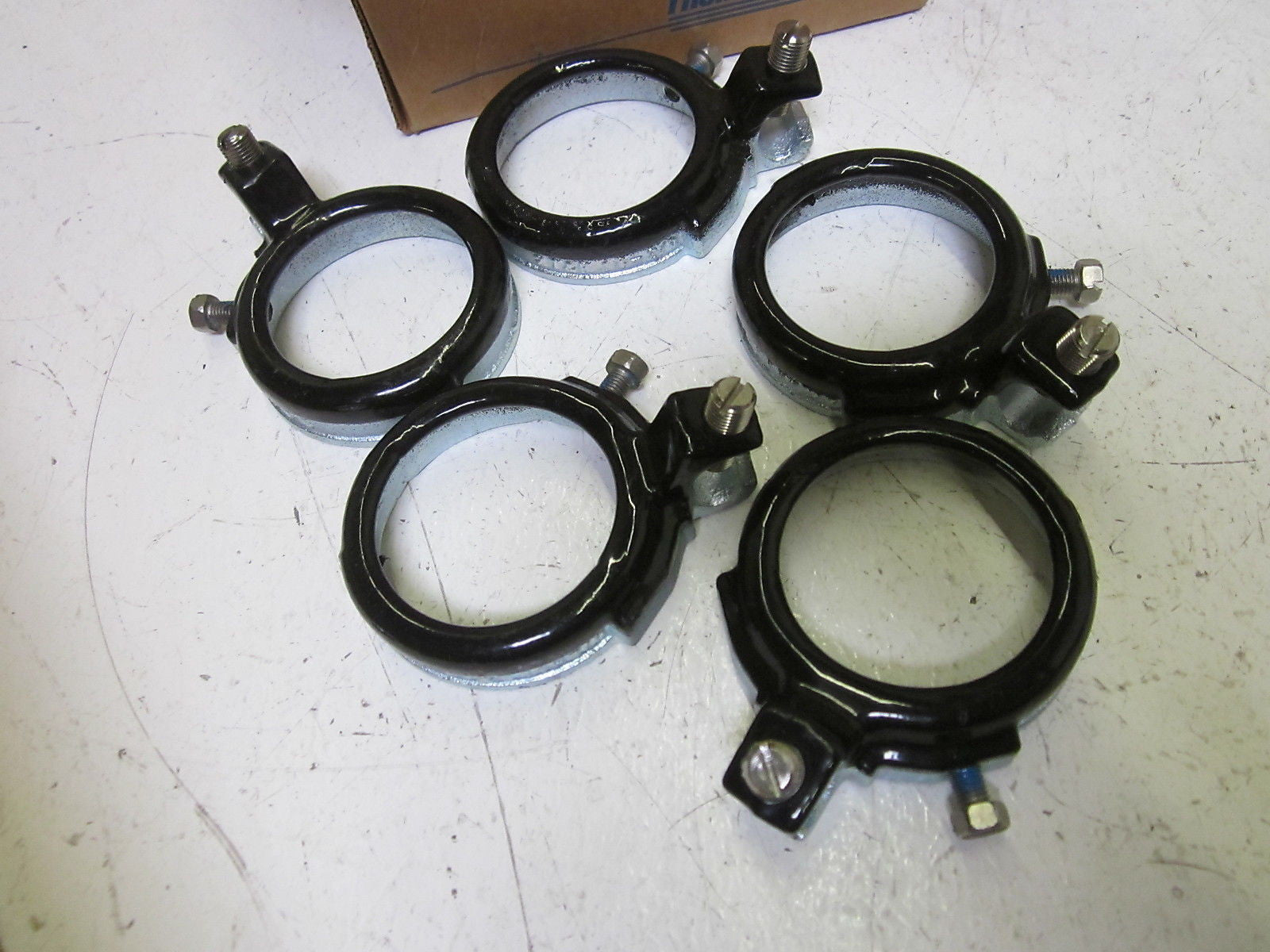 LOT OF 5 THOMAS & BETTS BG200-14-20 BLACK JACK 2" *NEW IN BOX*