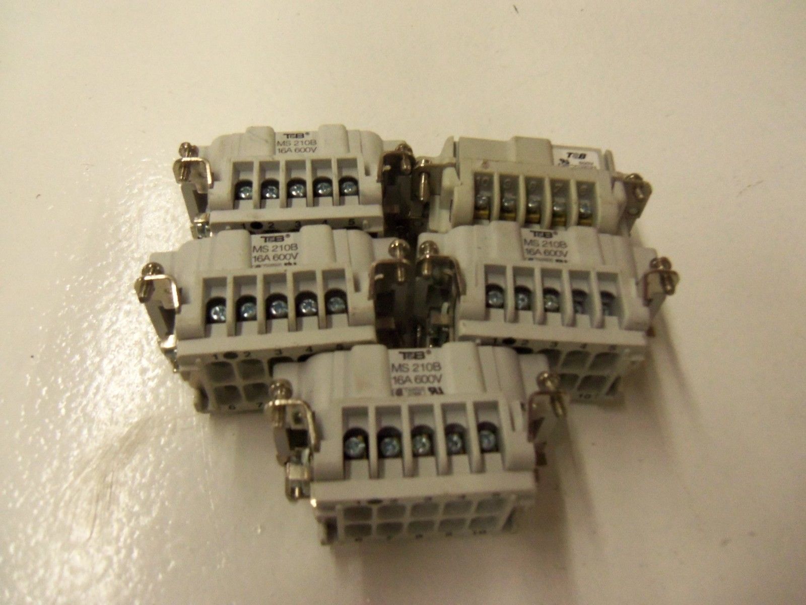 LOT OF 5 THOMAS & BETTS MS210B  600V *USED*