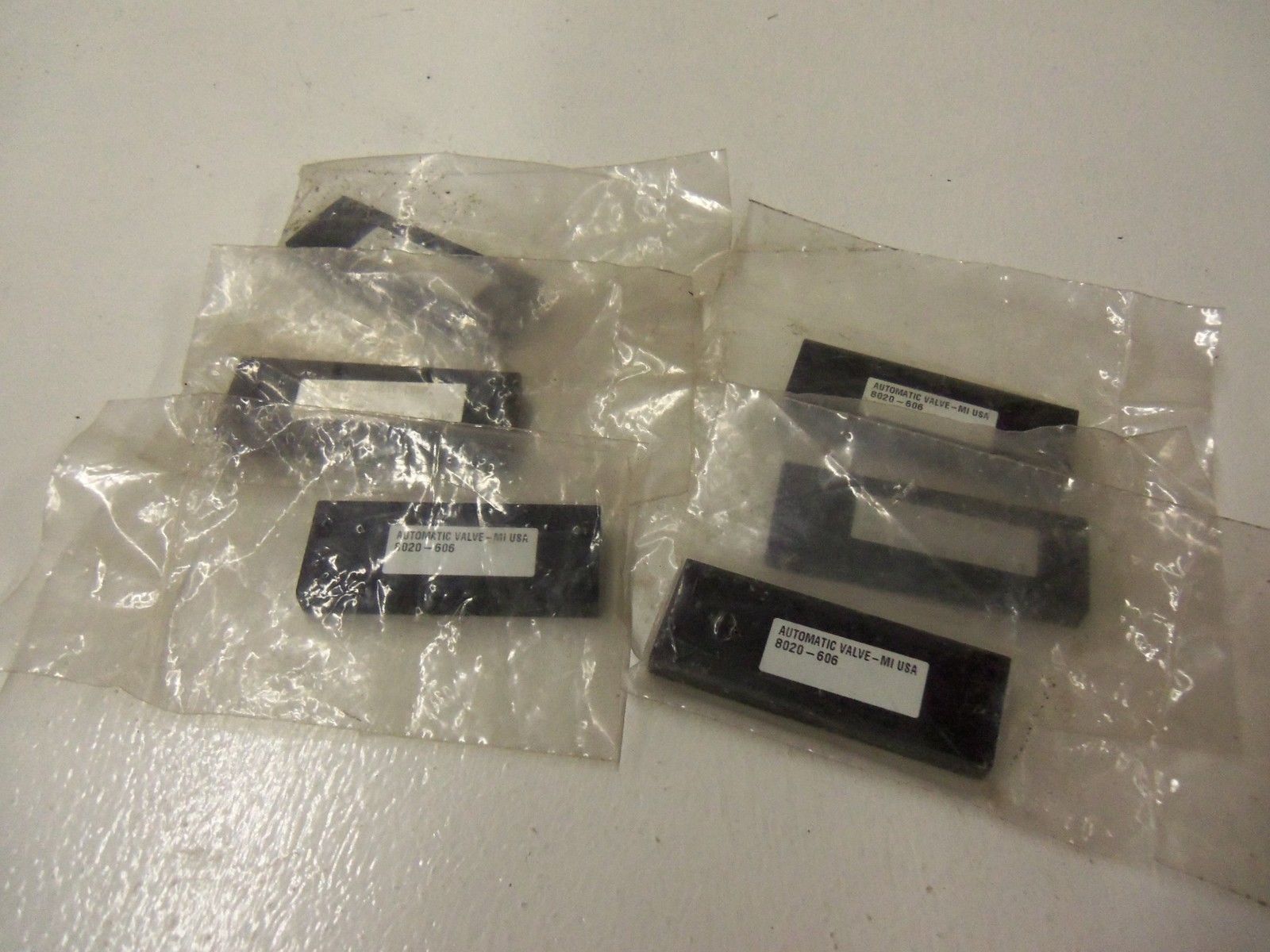 LOT OF 6 AUTOMATIC VALVE 8020-606 *NEW IN BAG*