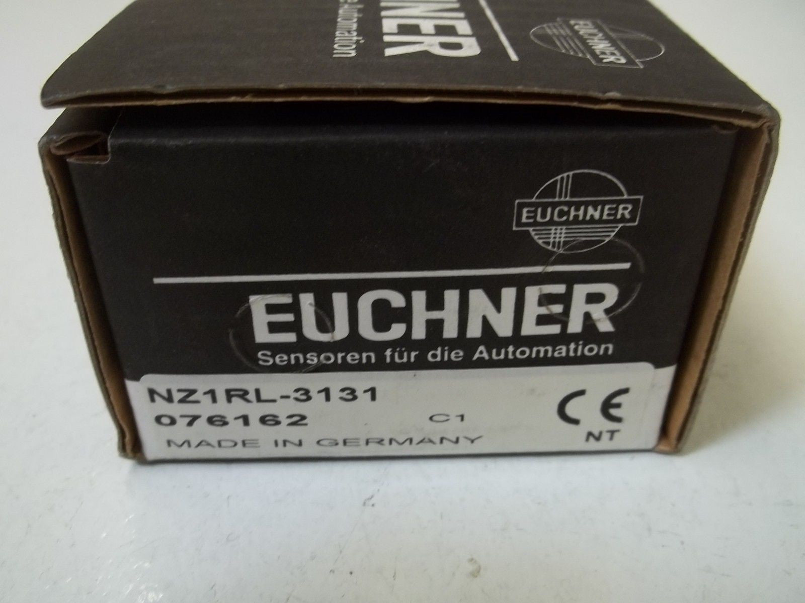 LOT OF 6 EUCHNER NZ1RL-3131 SAFETY LIMIT SWITCH *NEW IN BOX*
