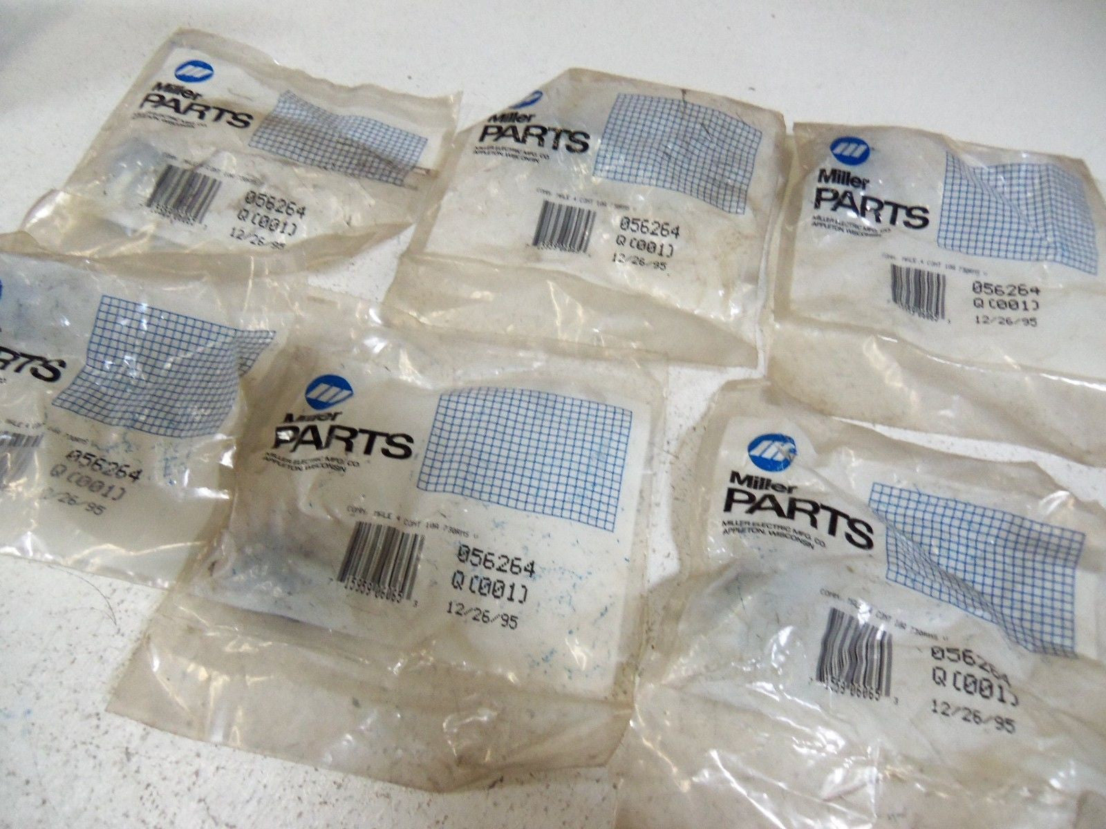 LOT OF 6 MILLER MALE CONNECTOR 056264 *NEW IN FACTORY BAG*