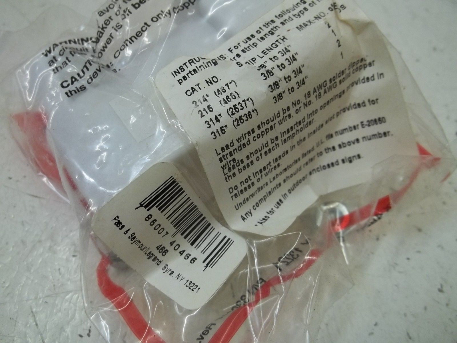 LOT OF 6 PASS & SEYMOUR 466 FLUORESCENT LAMPHOLDER 660W 1000V *NEW IN BOX*