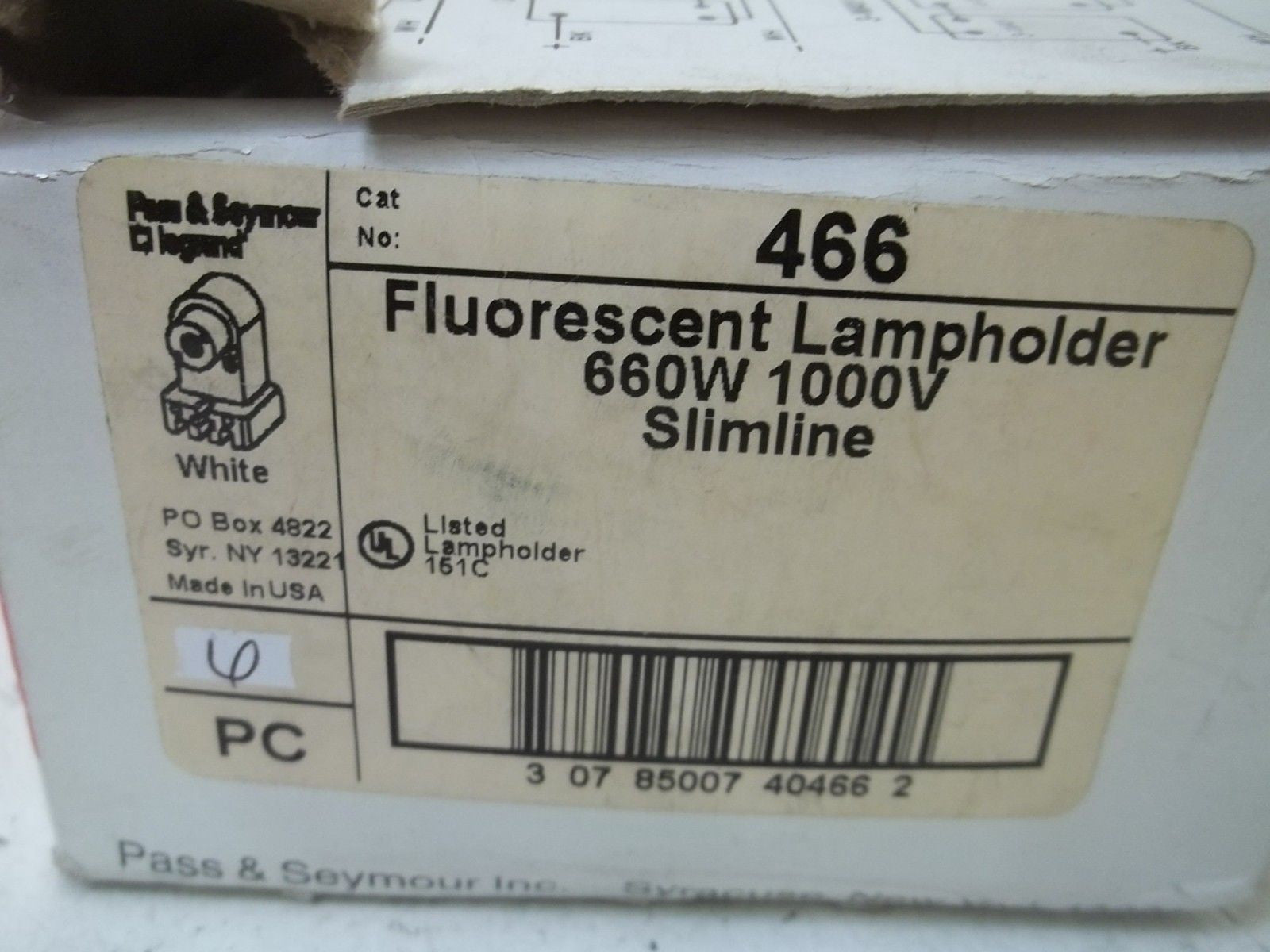 LOT OF 6 PASS & SEYMOUR 466 FLUORESCENT LAMPHOLDER 660W 1000V *NEW IN BOX*