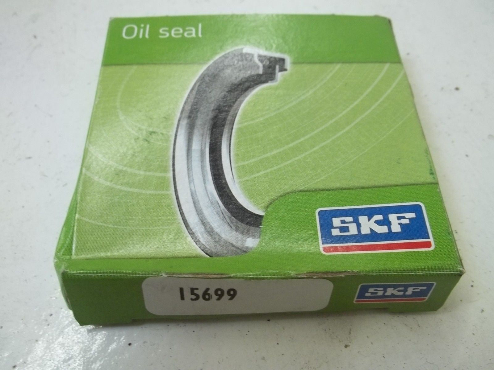 LOT OF 6 SKF 15699 OIL SEAL *NEW IN BOX*