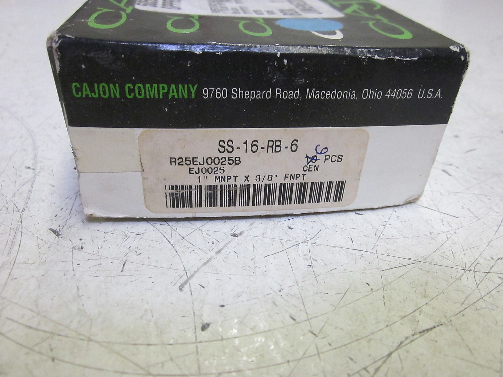 LOT OF 6 SWAGELOK SS-16-RB-6 REDUCER BRUSHING 1" X 3/8" *NEW IN BOX*