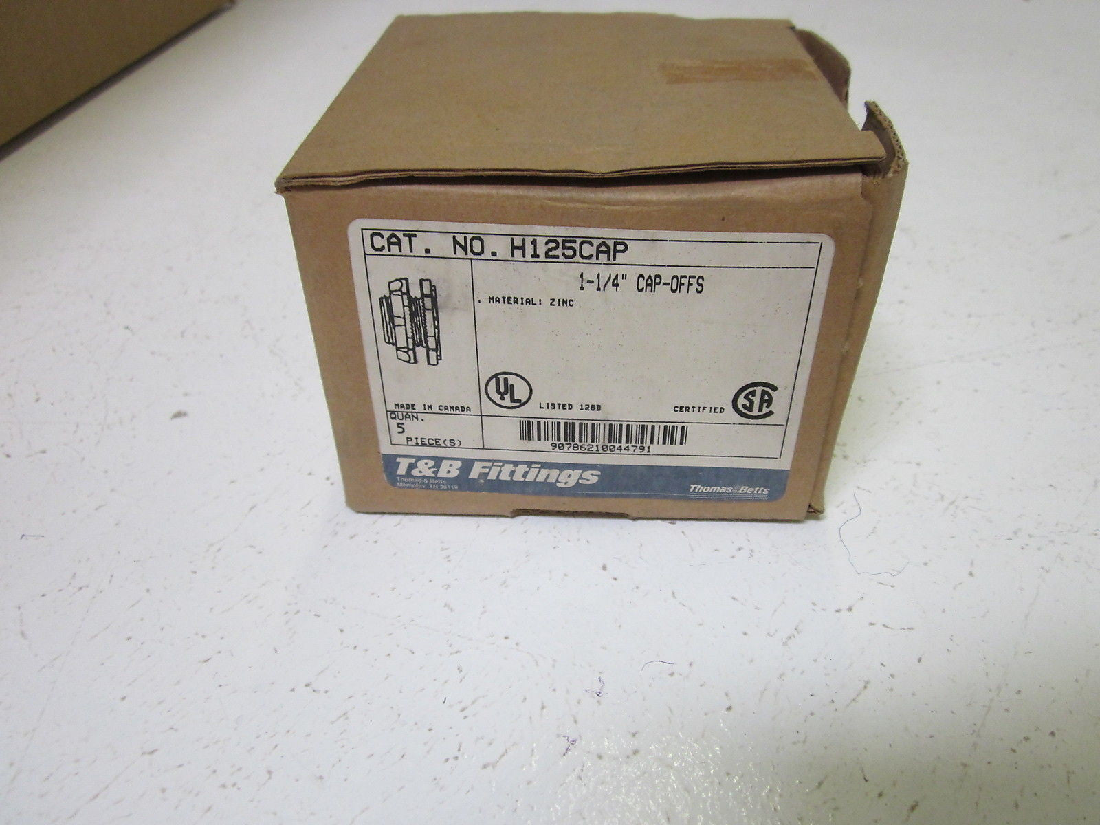 LOT OF 6 THOMAS & BETTS H125CAP 1-1/4" CAP OFFS *NEW IN BOX*