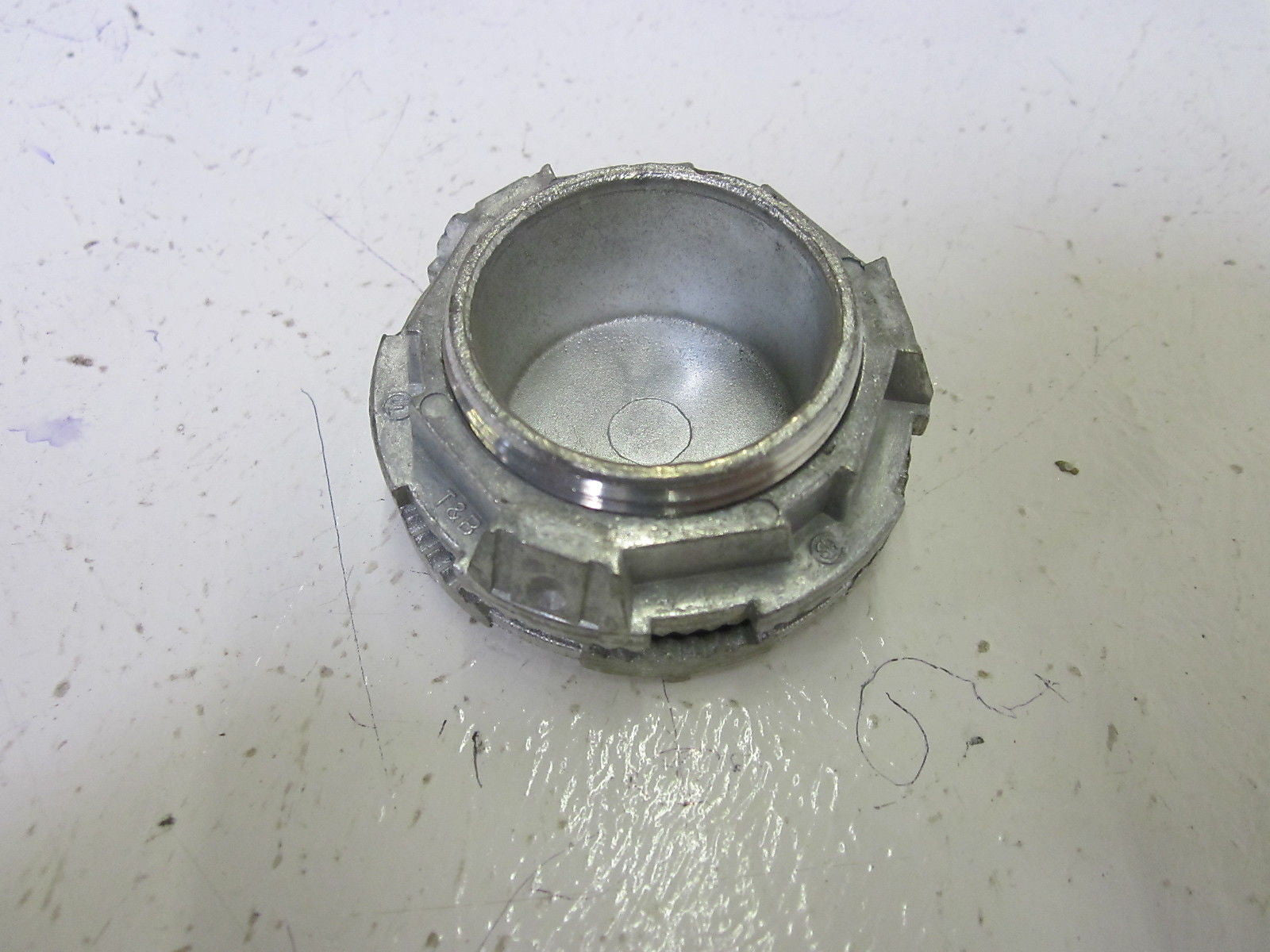 LOT OF 6 THOMAS & BETTS H125CAP 1-1/4" CAP OFFS *NEW IN BOX*