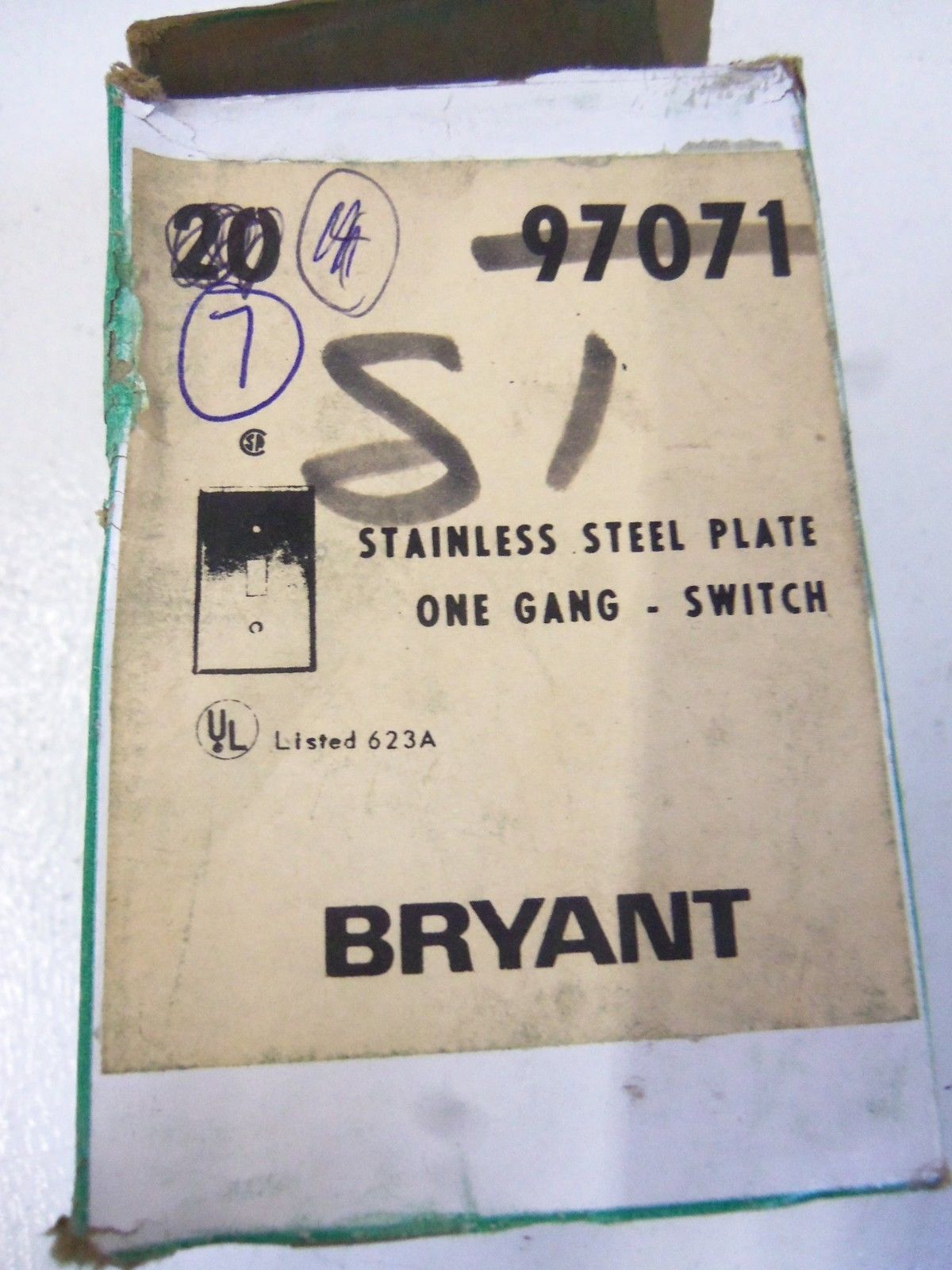 LOT OF 7 BRYANT 97071 *NEW IN BOX*