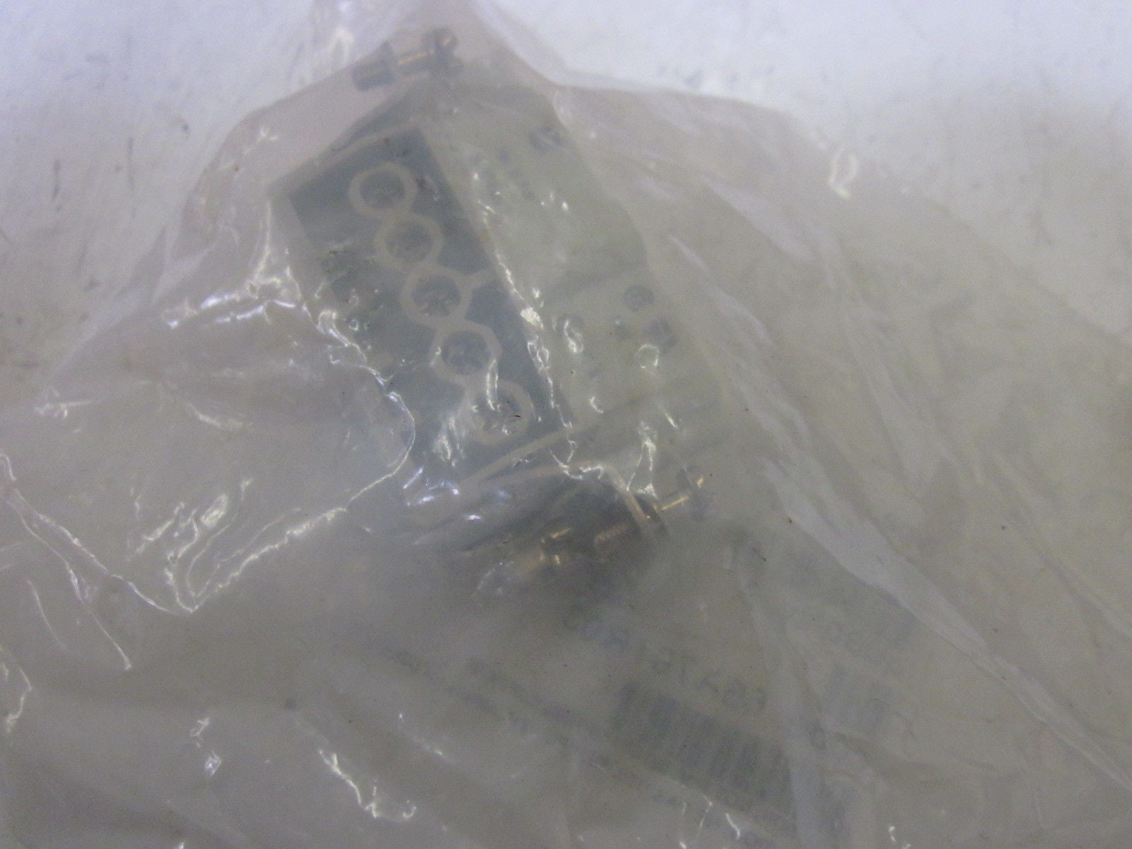 LOT OF 7 HARTING 09330102601 03 *NEW IN A FACTORY BAG*