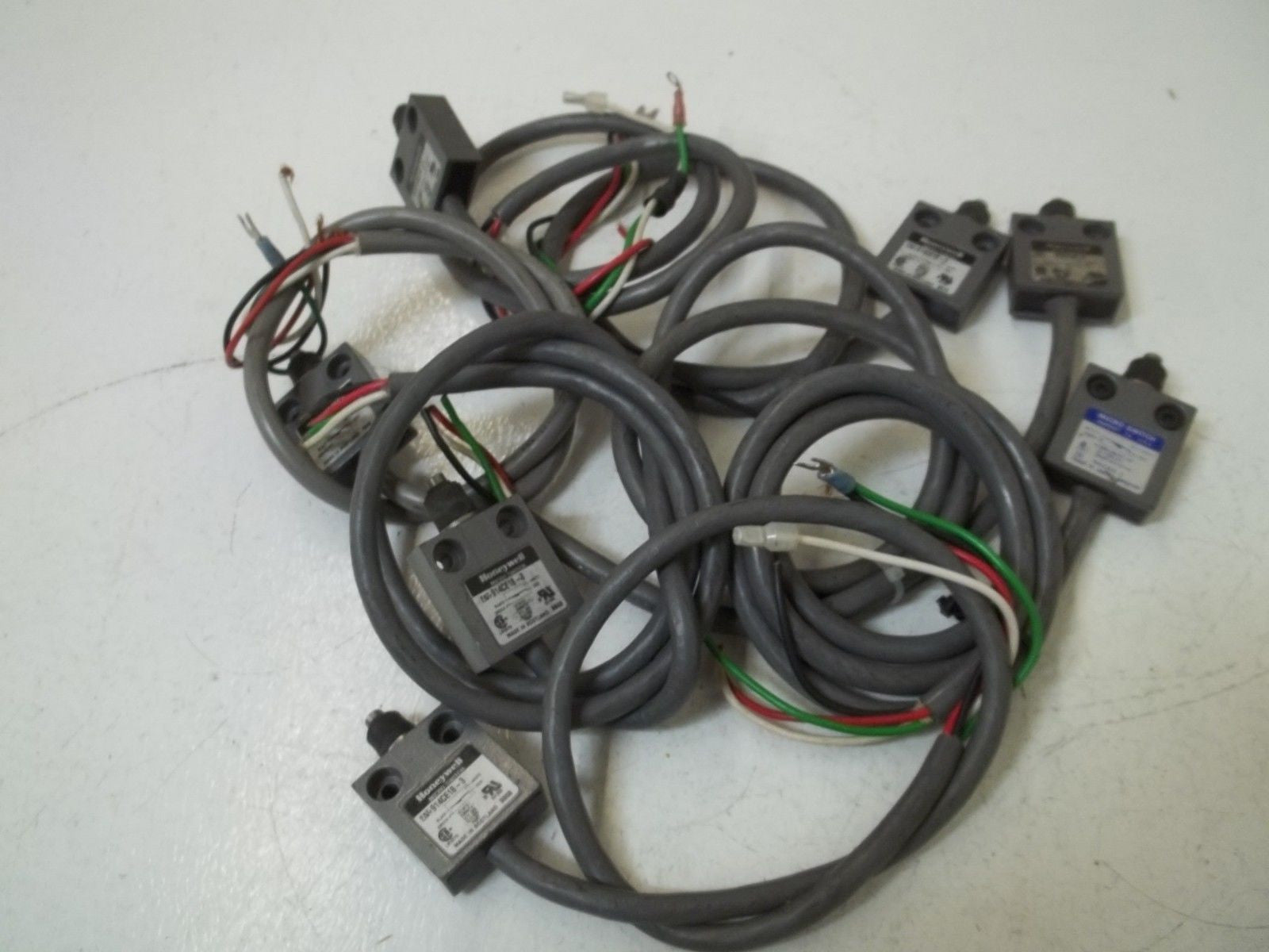 LOT OF 7 HONEYWELL 914CE18-3 *USED*