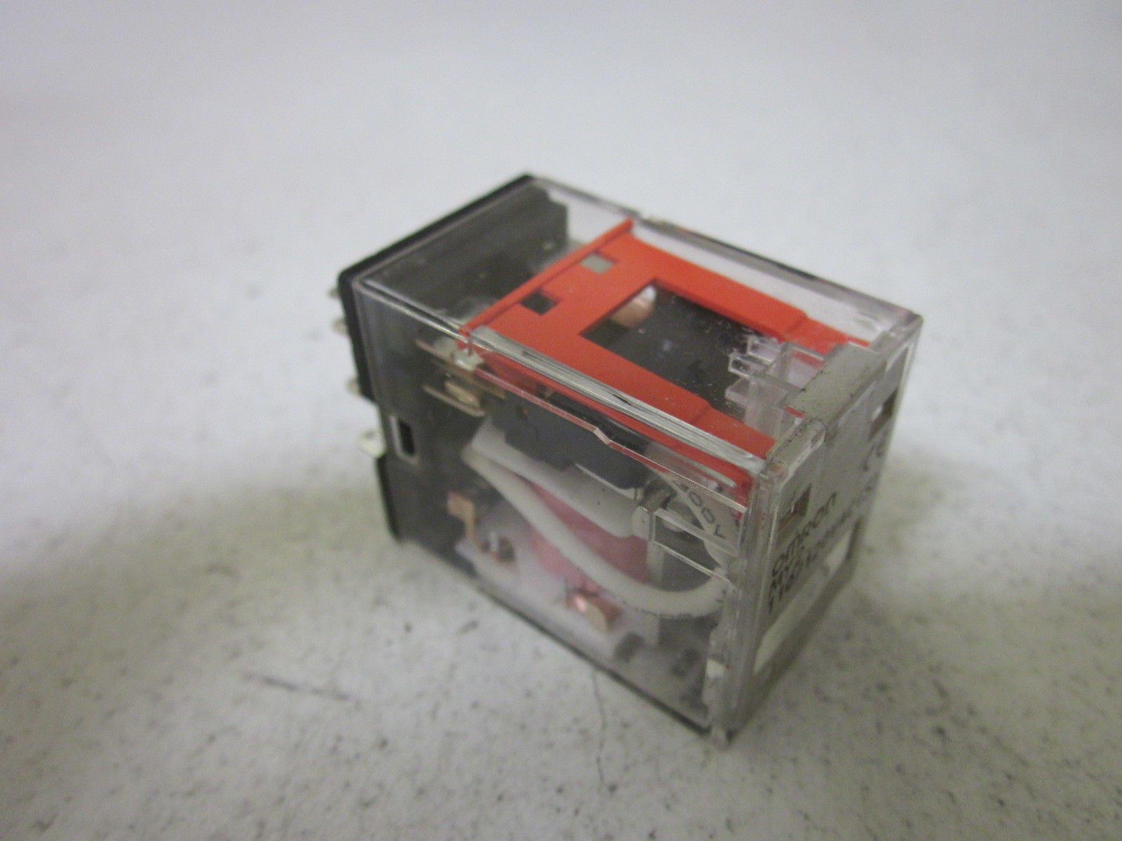 OMRON MY2 RELAY 110/120VAC *NEW NO BOX*