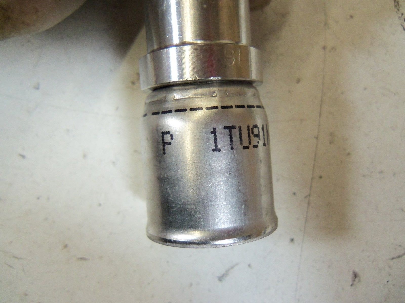 LOT OF 7 PARKER 1TU91N-12-12C TUBE END FITTING *NEW IN BOX*