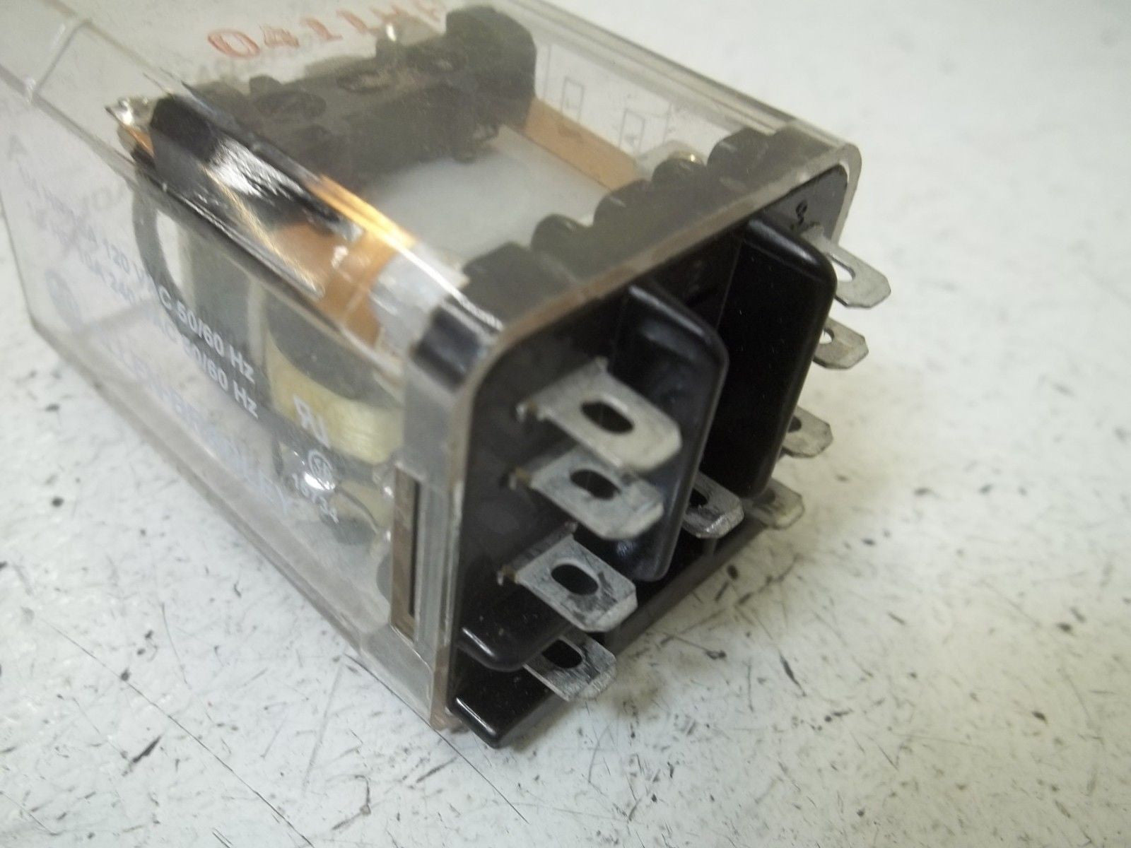 LOT OF 8 ALLEN BRADLEY 700-HJ32A1 SER.A RELAY *USED*