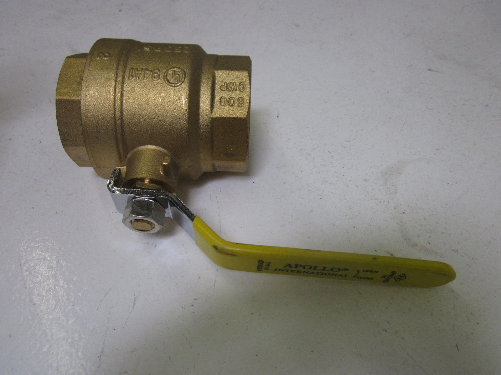 APOLLO 600 CWP VALVE 250 PSI  *NEW NO BOX*