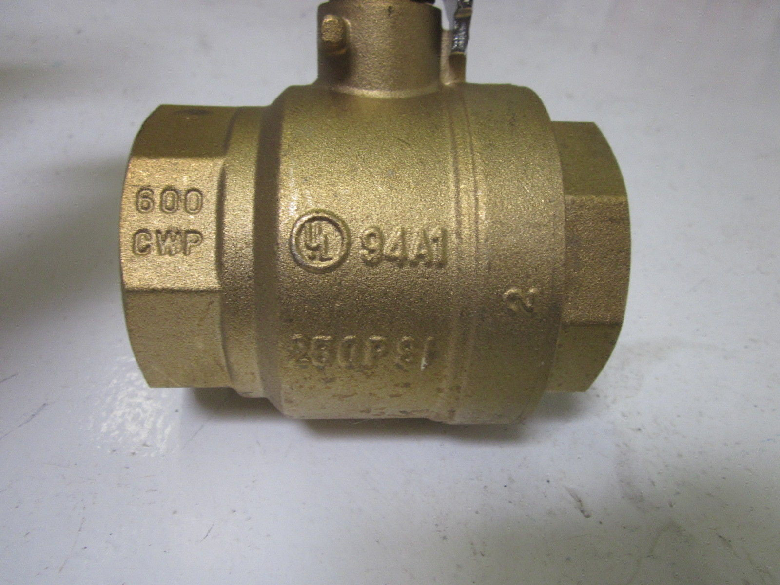 APOLLO 600 CWP VALVE 250 PSI  *NEW NO BOX*
