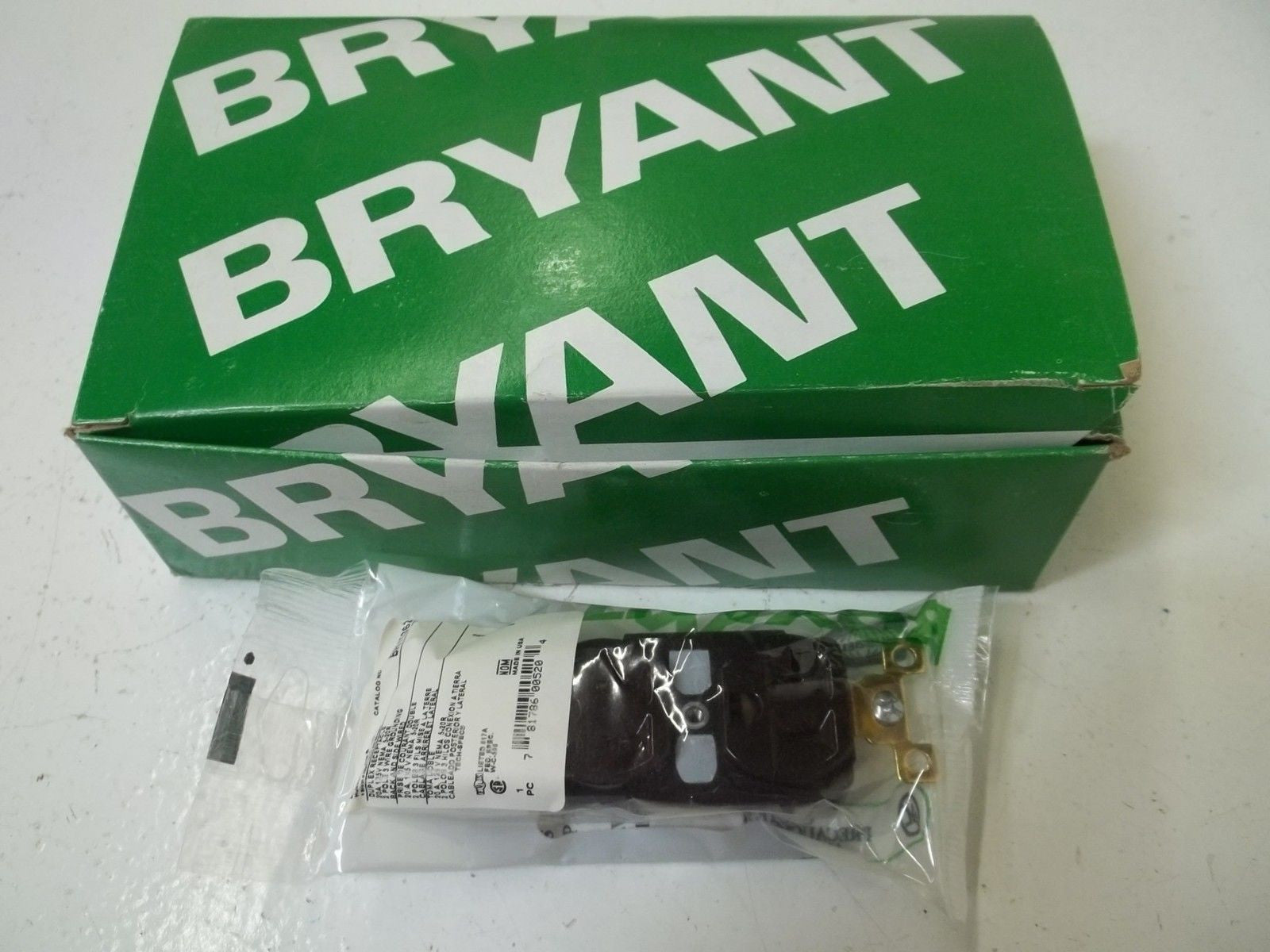LOT OF 8 BRYANT BRY5362 *NEW IN BOX*