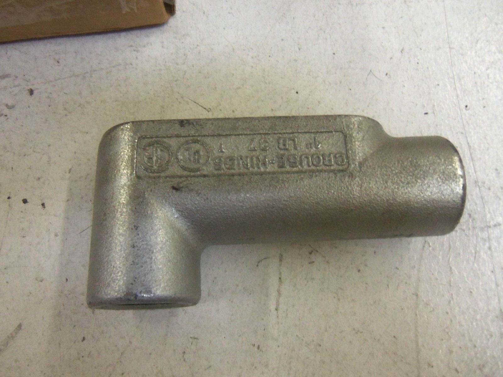 LOT OF 8 CROUSE-HINDS COOPER LB37 CONDUIT *NEW IN BOX*