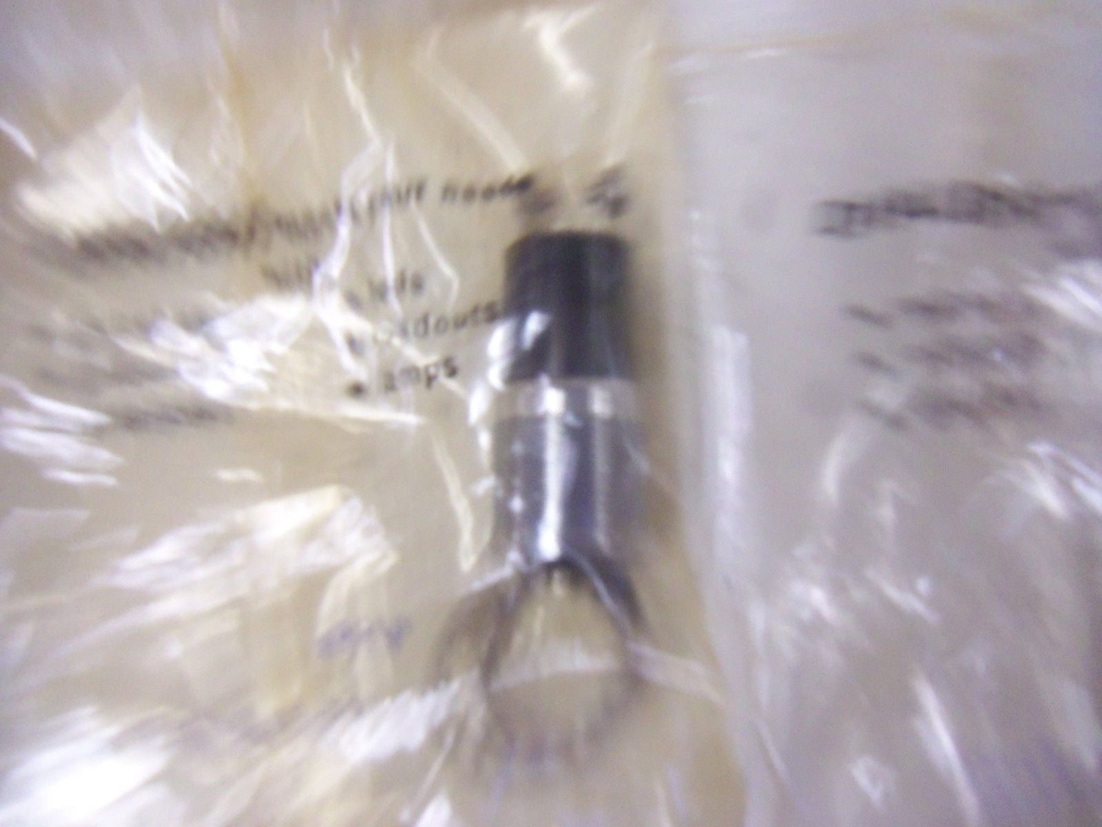 LOT OF 8 DIALIGHT LIGHT SOCKET 95-1310-09-301 *NEW IN FACTORY BAG*