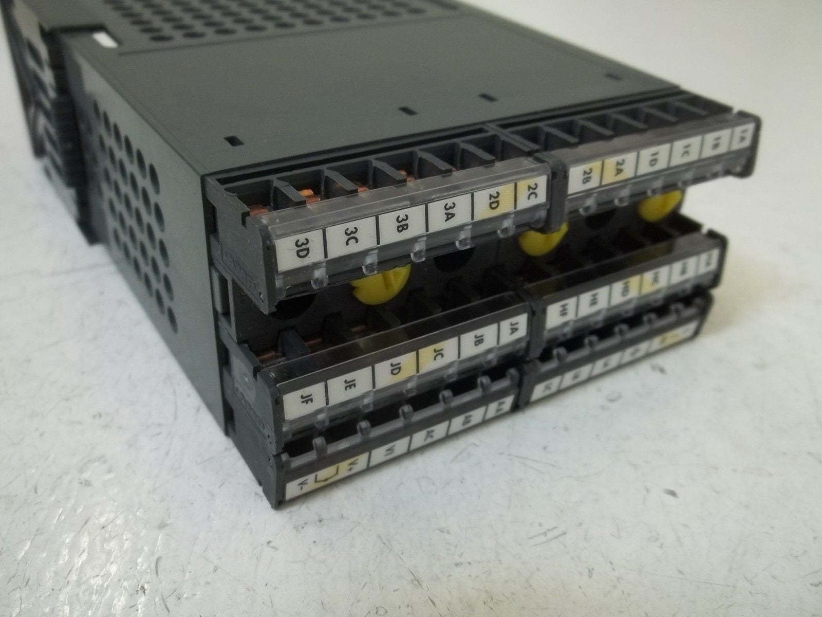 LOT OF 8 EUROTHERM SUB-24SLE2408 W/BRKT *NEW NO BOX*