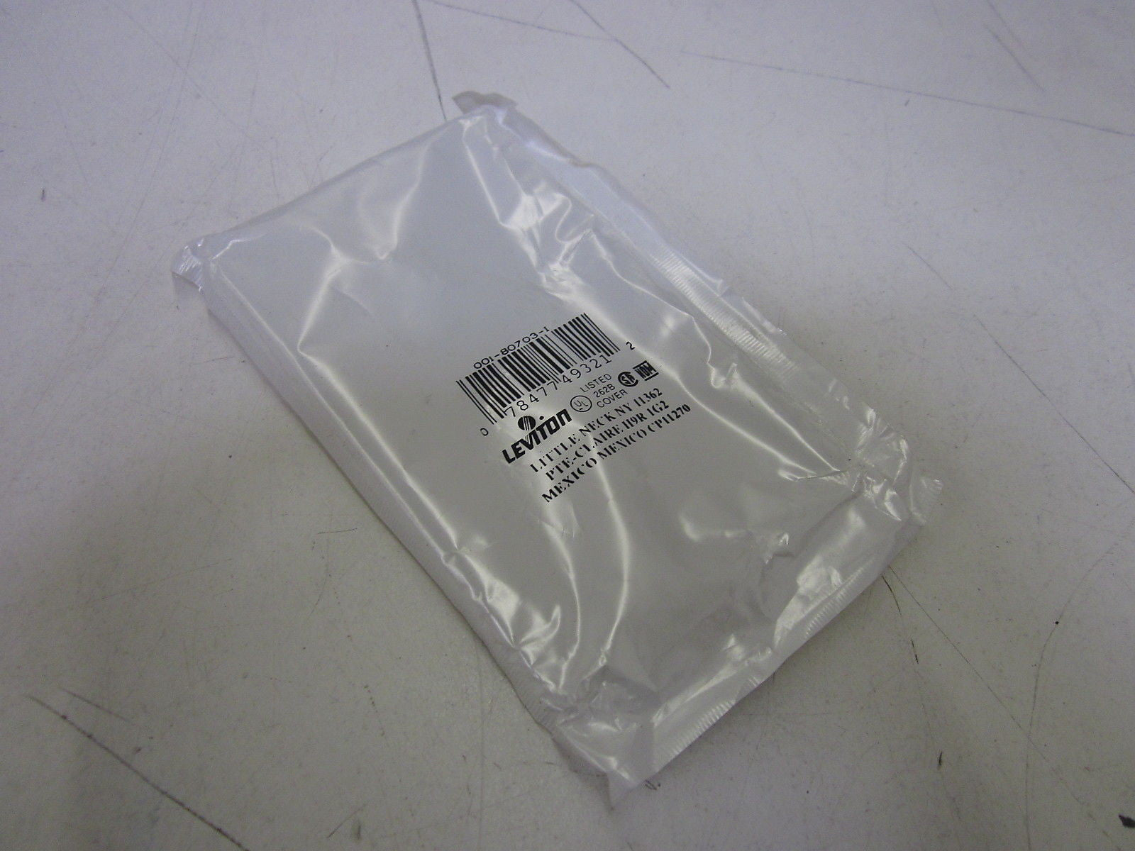 LOT OF 8 LEVITON 262B *NEW IN A FACTORY BAG*
