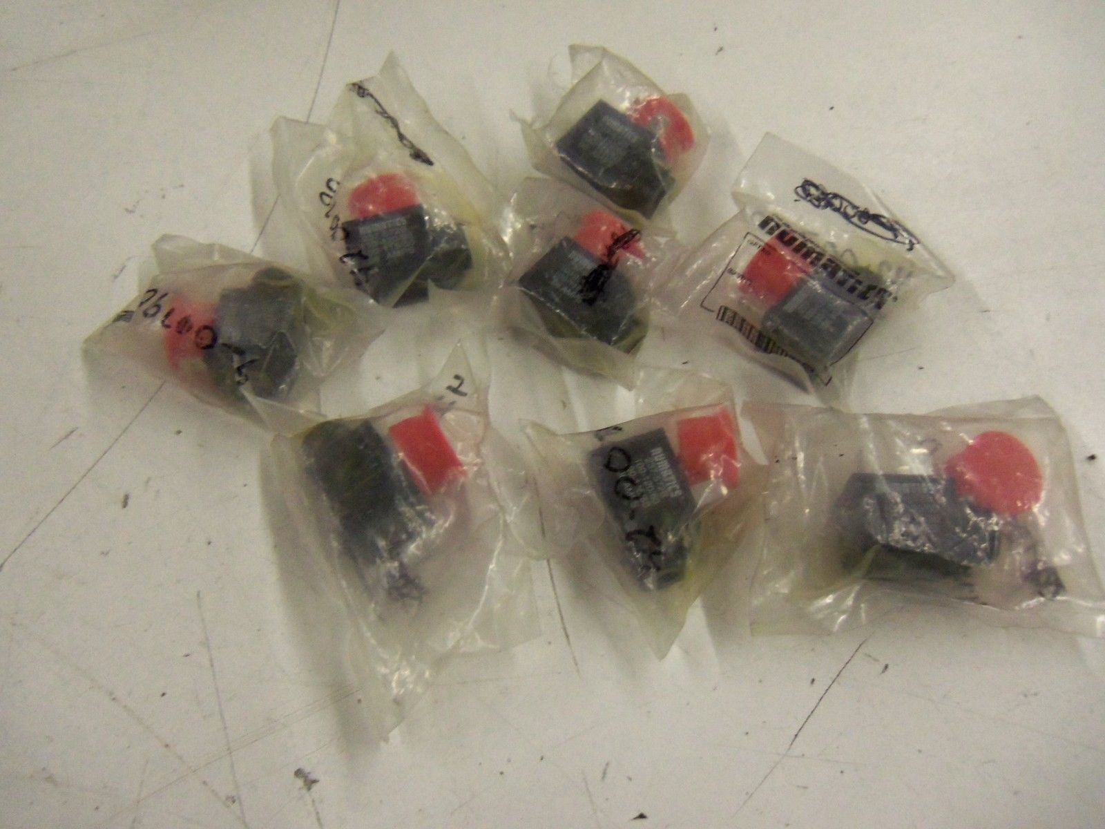 LOT OF 8 NUMATICS 237-572B *NEW IN BAG*