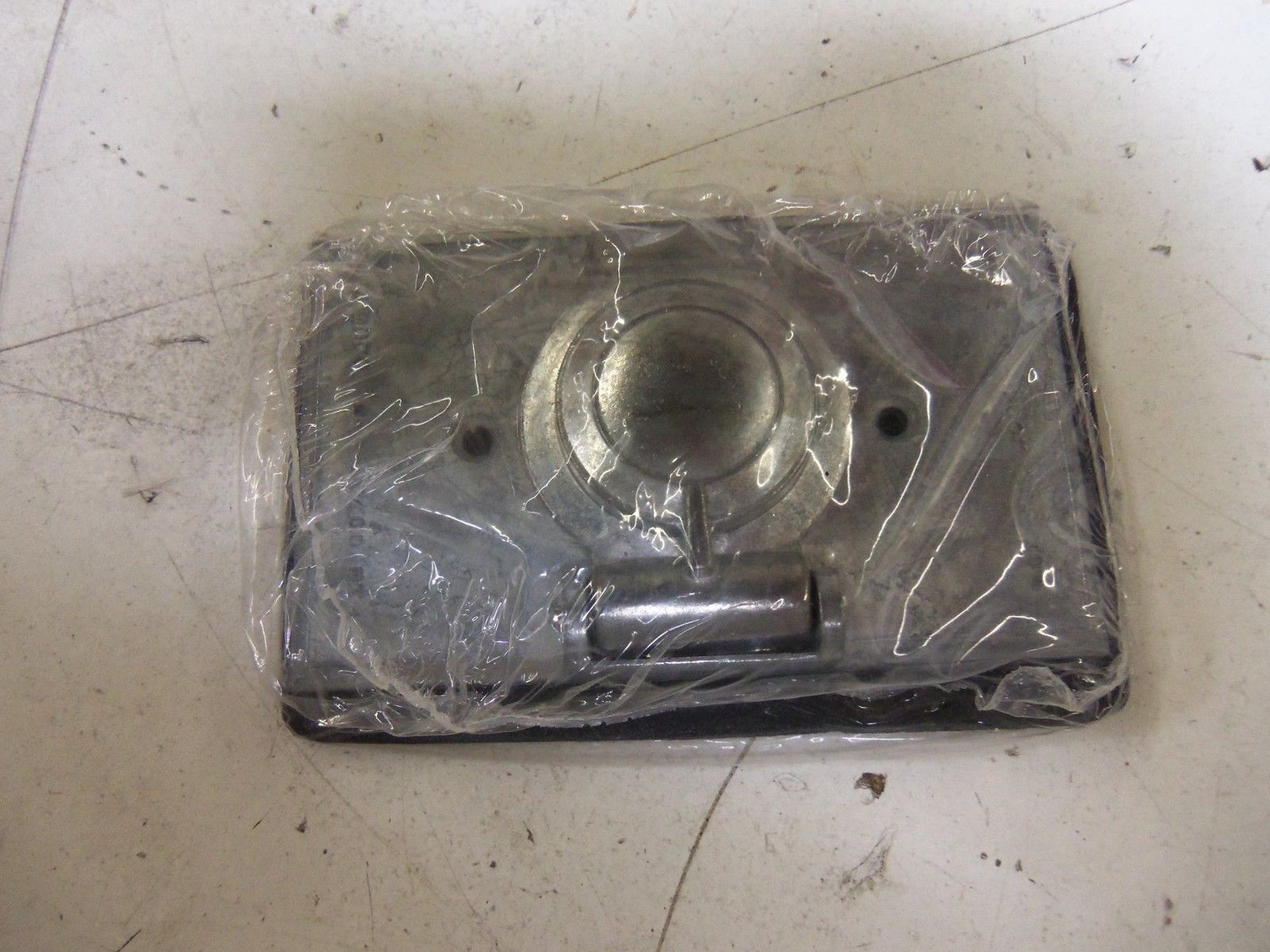 THOMAS & BETTS WR74-CN STEEL COVER *NEW IN FACTORY BAG*