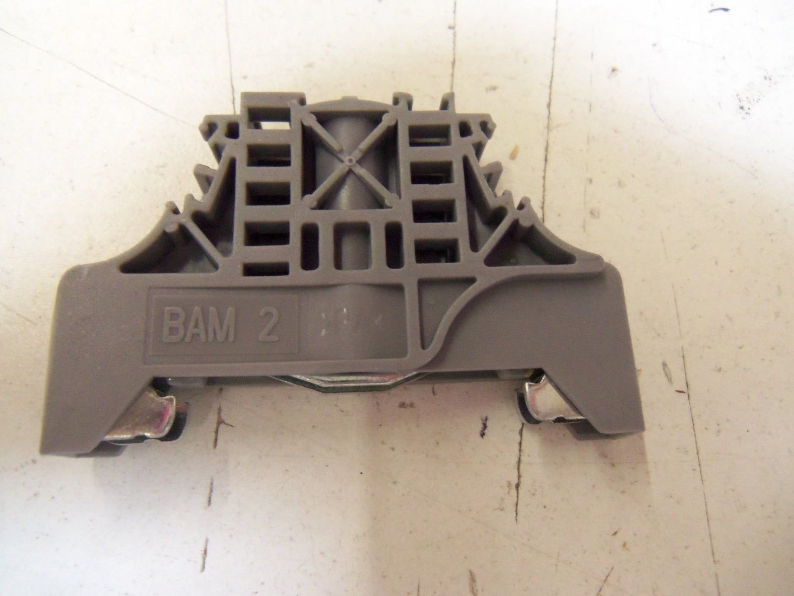LOT OF 9 ENTRELEC BAM 2 *NEW NO BOX*