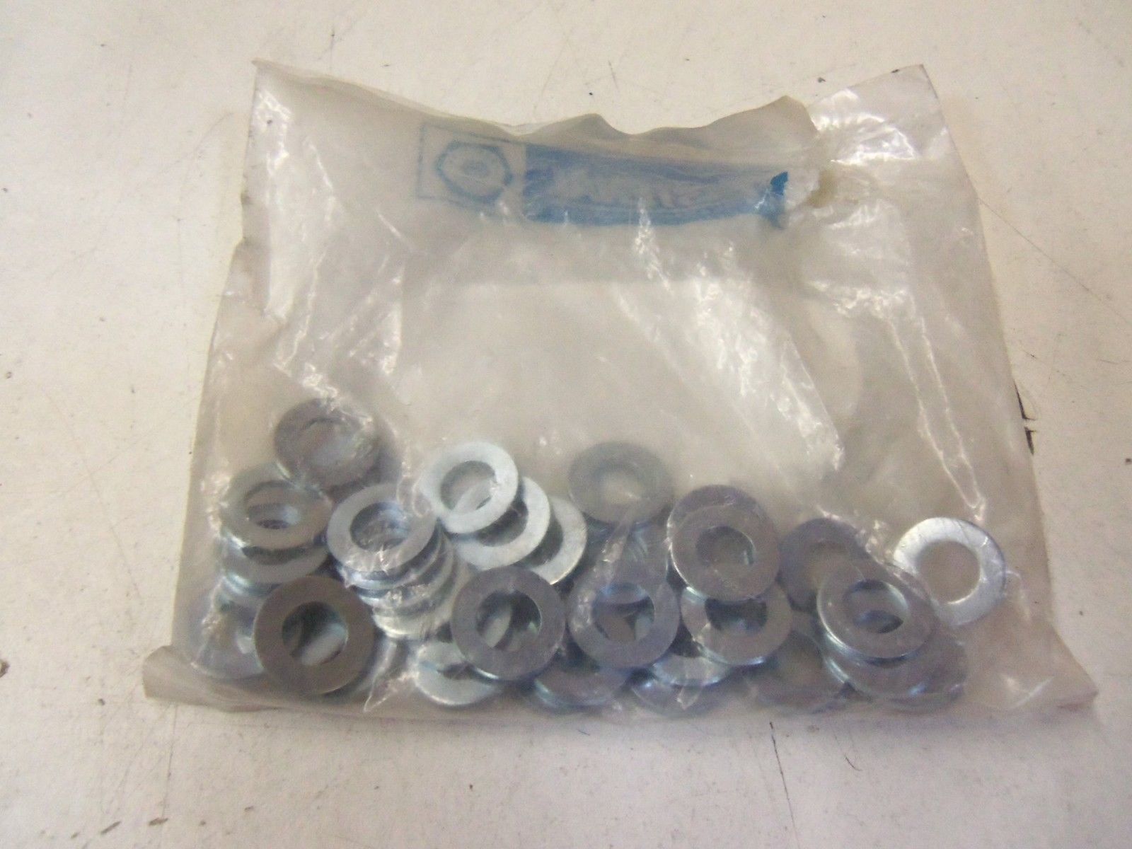 LOT OF APPROXIMATELY 45 FASTENAL 1140358 * NEW IN FACTORY BAG *