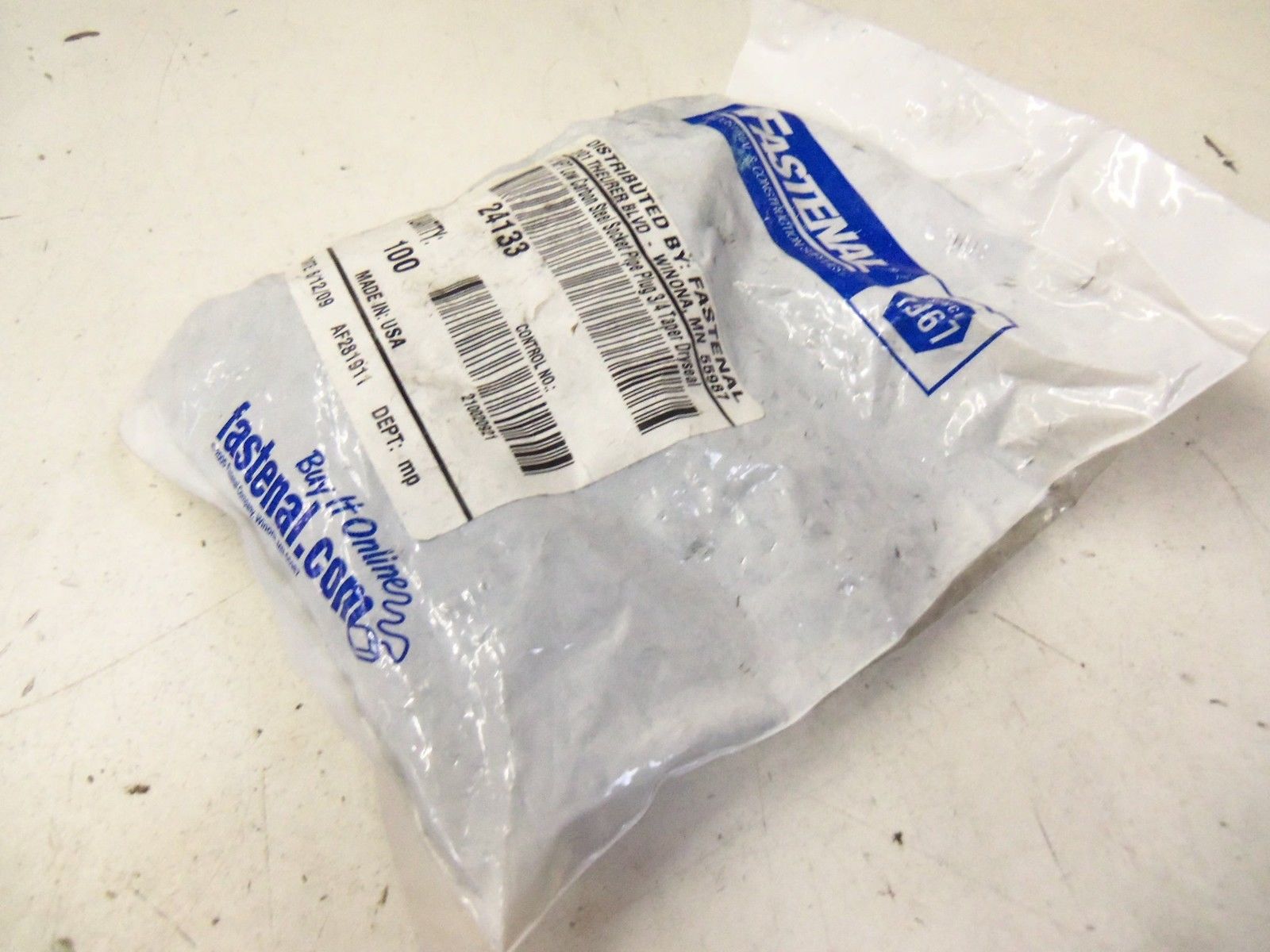 LOT OF APPROXIMATELY 90 FASTENAL 24133 * NEW IN FACTORY BAG *
