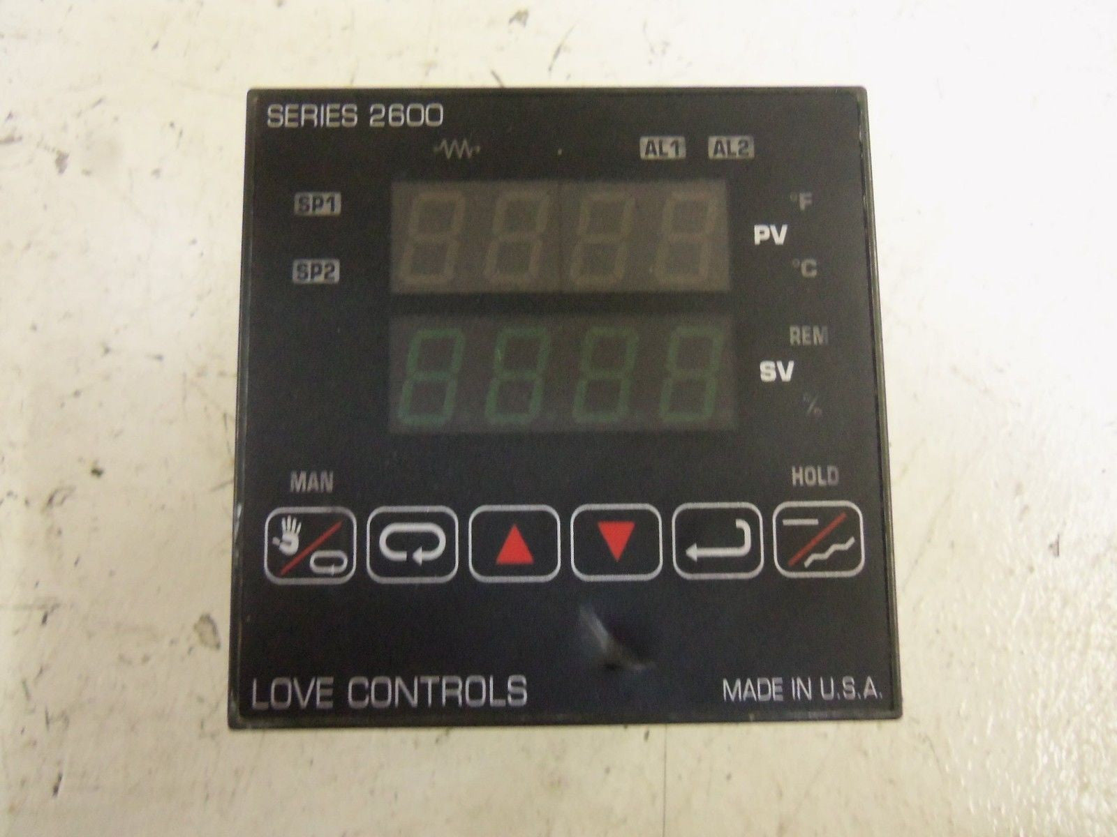 LOVE CONTROLS 26133 TEMPERATURE CONTROLLER *USED*