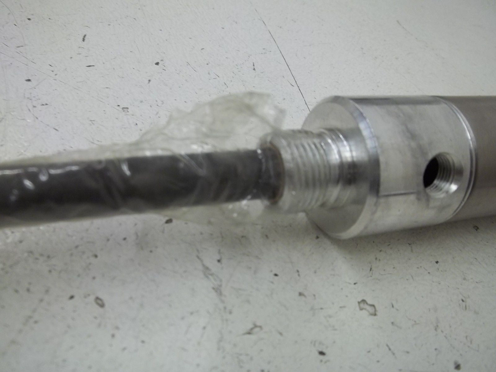 L.R. SYSTEMS D-61156-A-2 PNEUMATIC CYLINDER *NEW NO BOX*