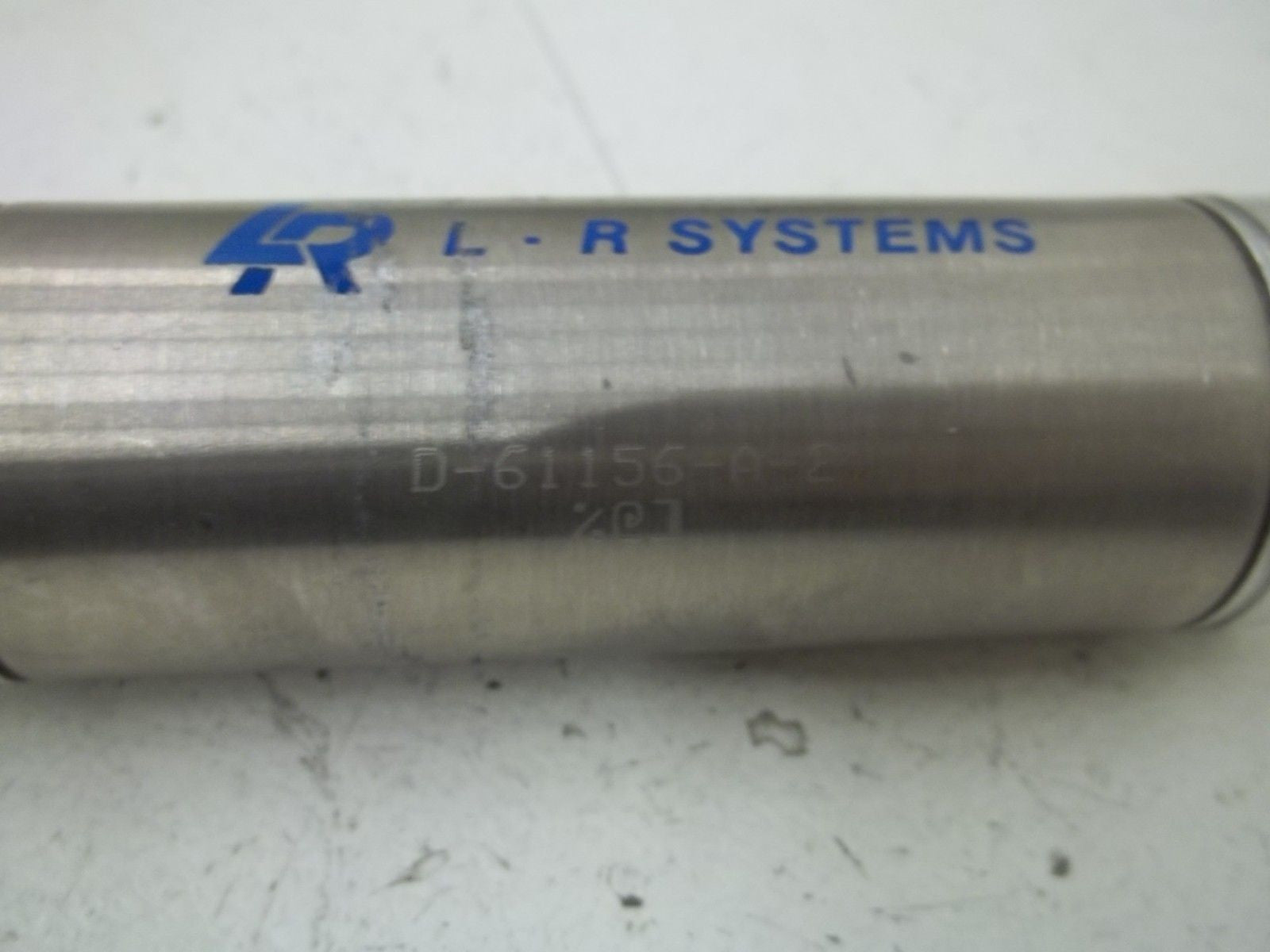L.R. SYSTEMS D-61156-A-2 PNEUMATIC CYLINDER *NEW NO BOX*