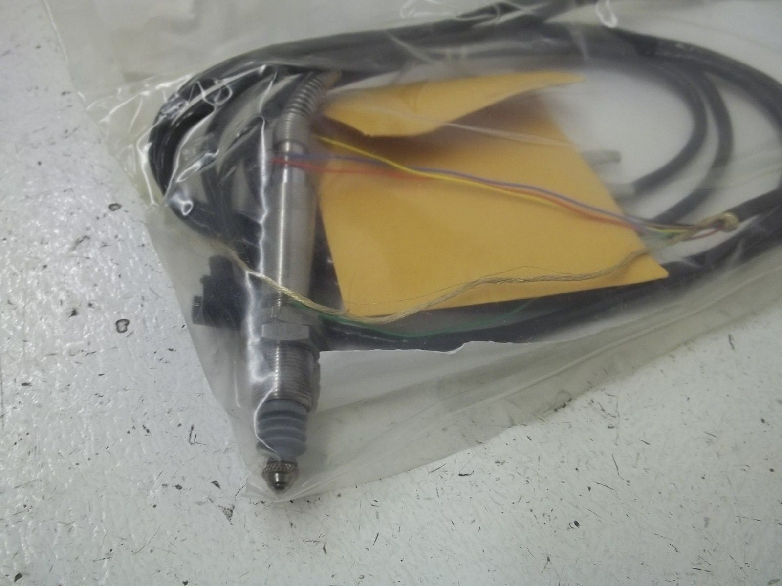 LUCAS LBB-375-TA-D40 LINEAR VARIABLE DIFFERENTIAL TRANSDUCER *USED*