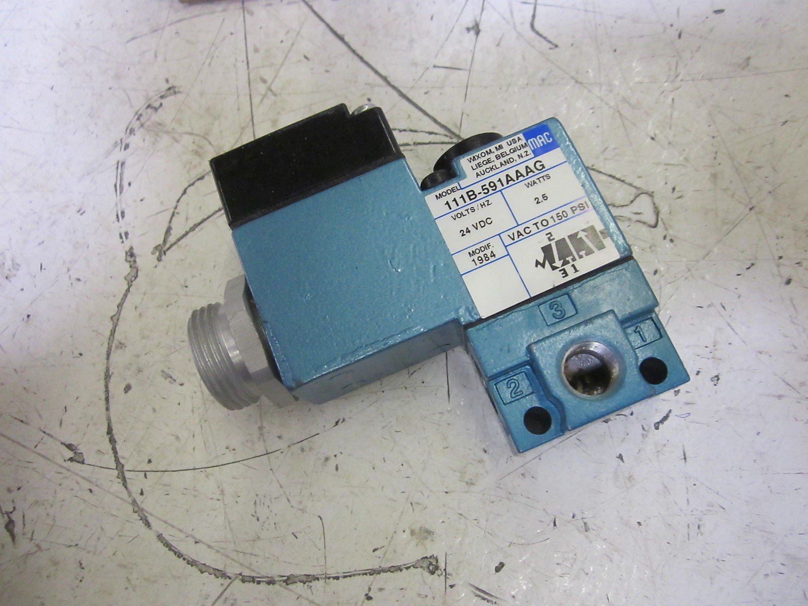 MAC 111B-591AAAG DIRECTIONAL VALVE 3-WAY 24VDC *NEW IN BOX*