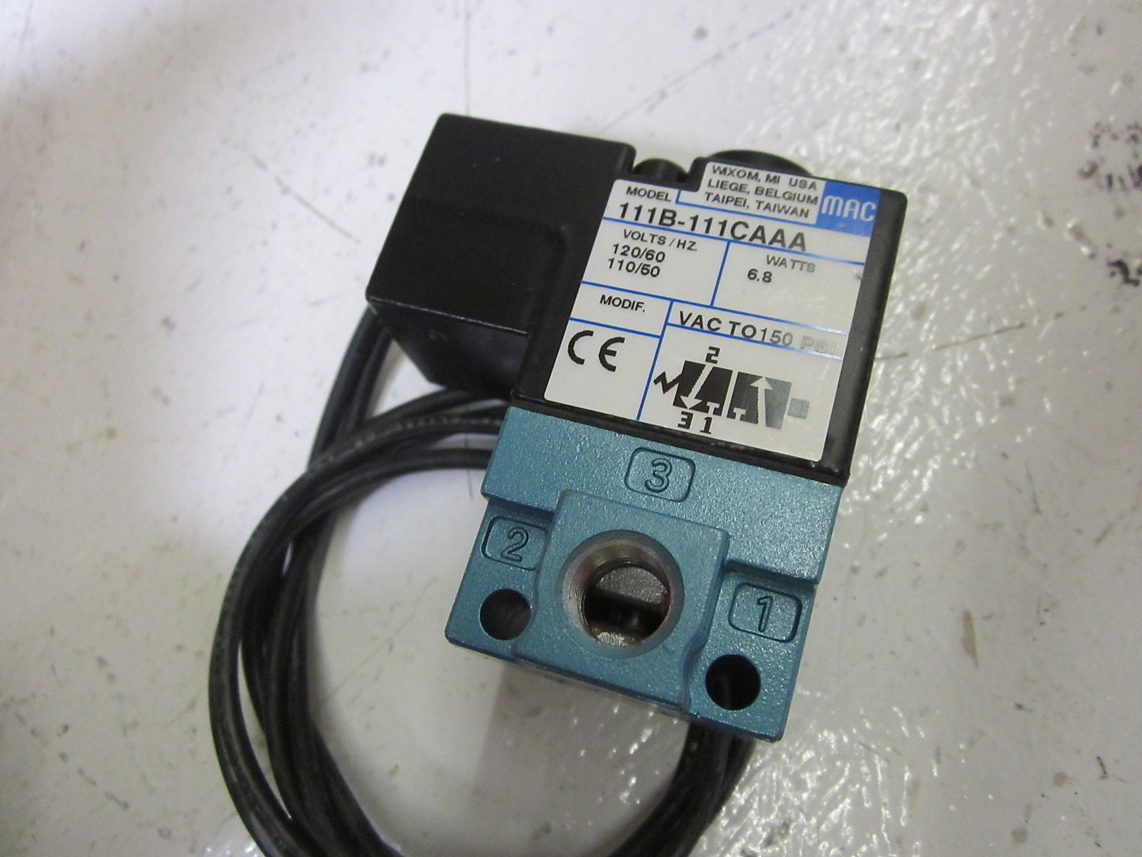 MAC 111B0111CA SOLENOID VALVE  *NEW IN BOX*