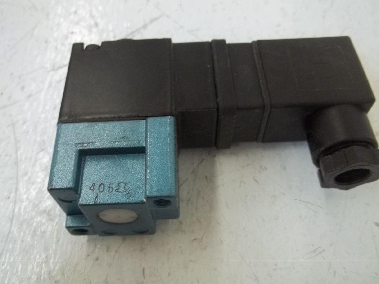 MAC 113-111JB *NEW IN BOX*