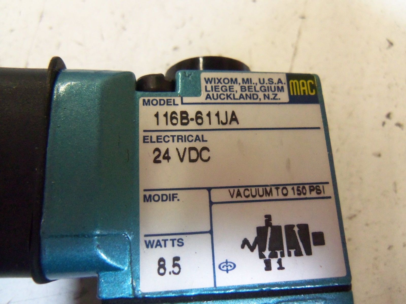 MAC 116B-611JA *NEW IN BOX*