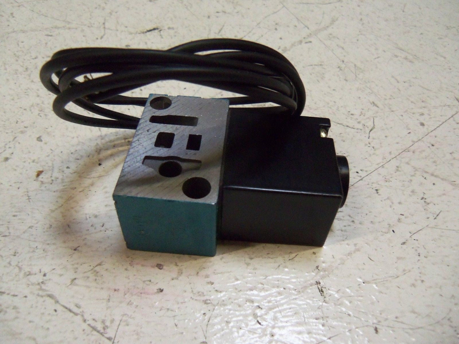 MAC 183B-112BA SOLENOID VALVE *NEW IN BOX*