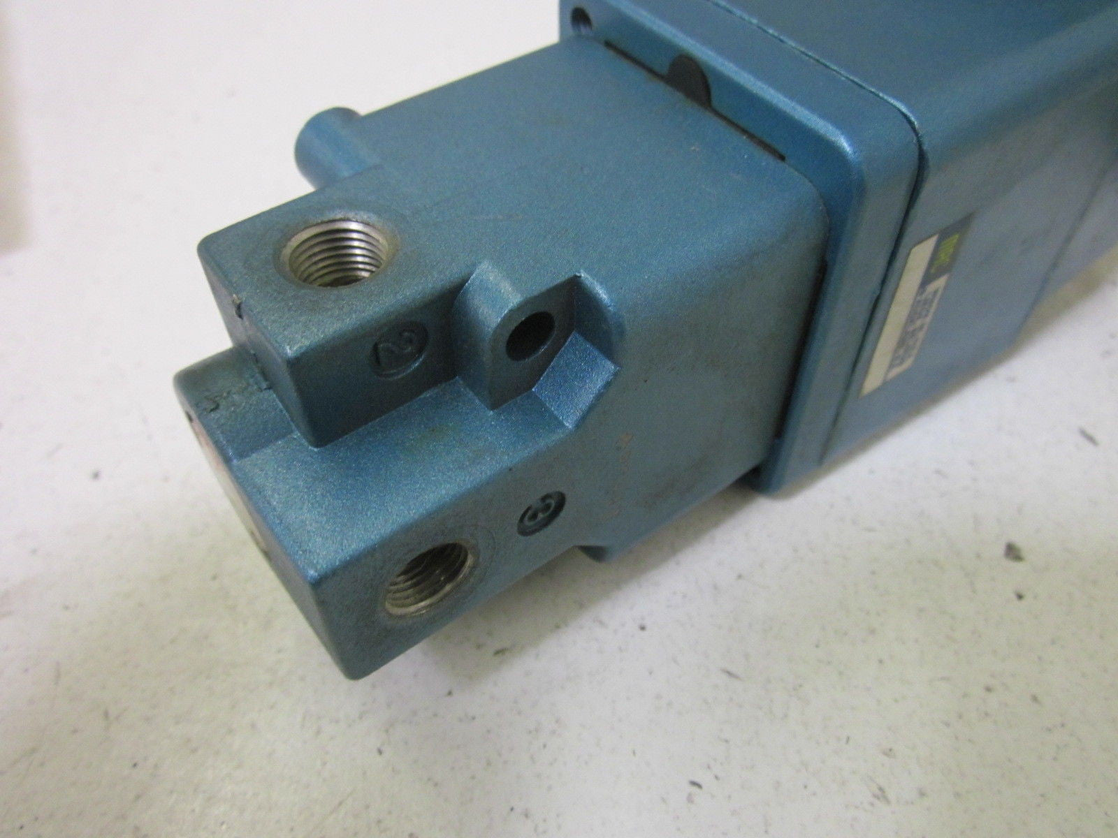 MAC 2224B-110EABB *USED*