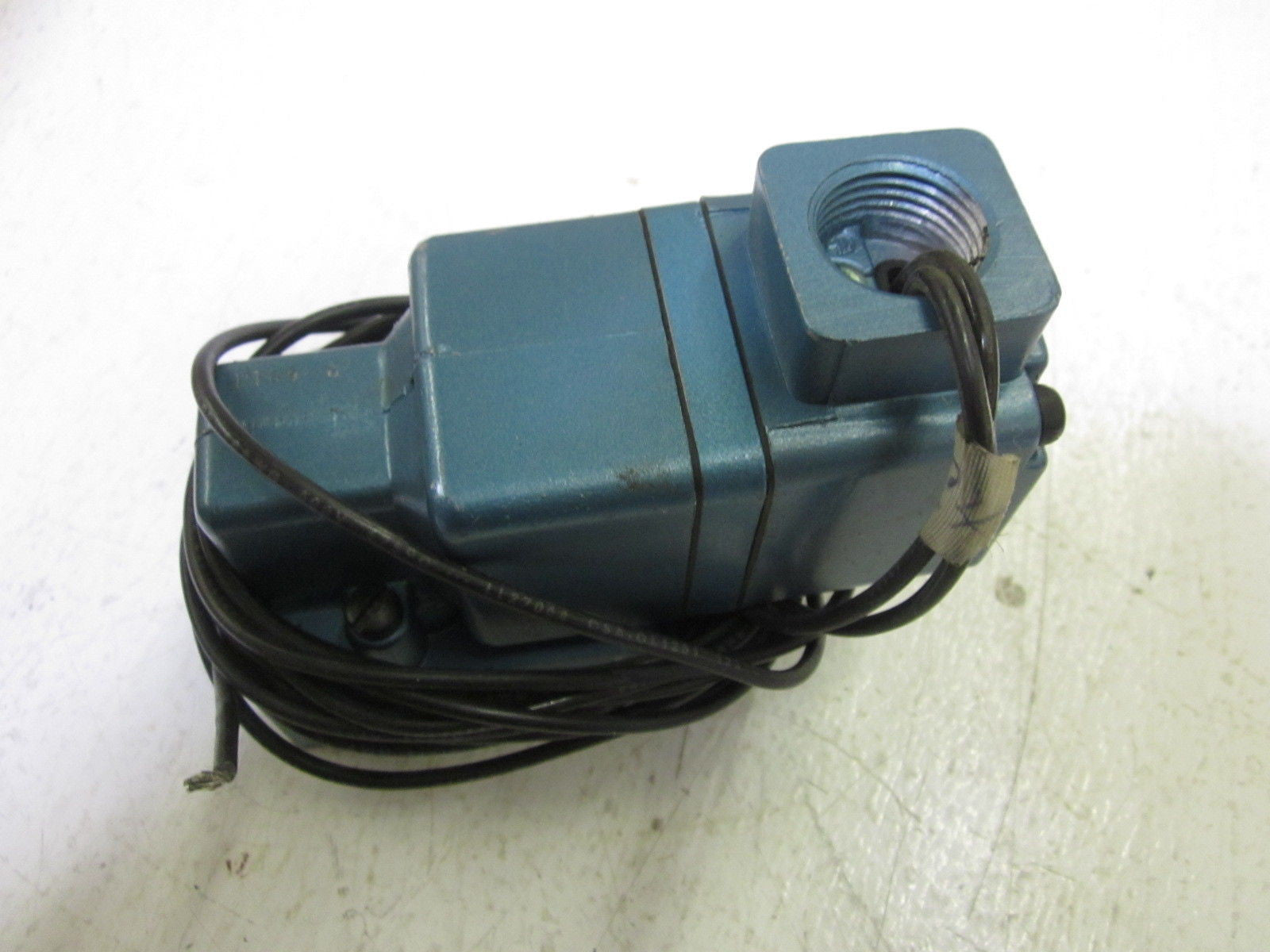 MAC 257B-521CABA *USED*