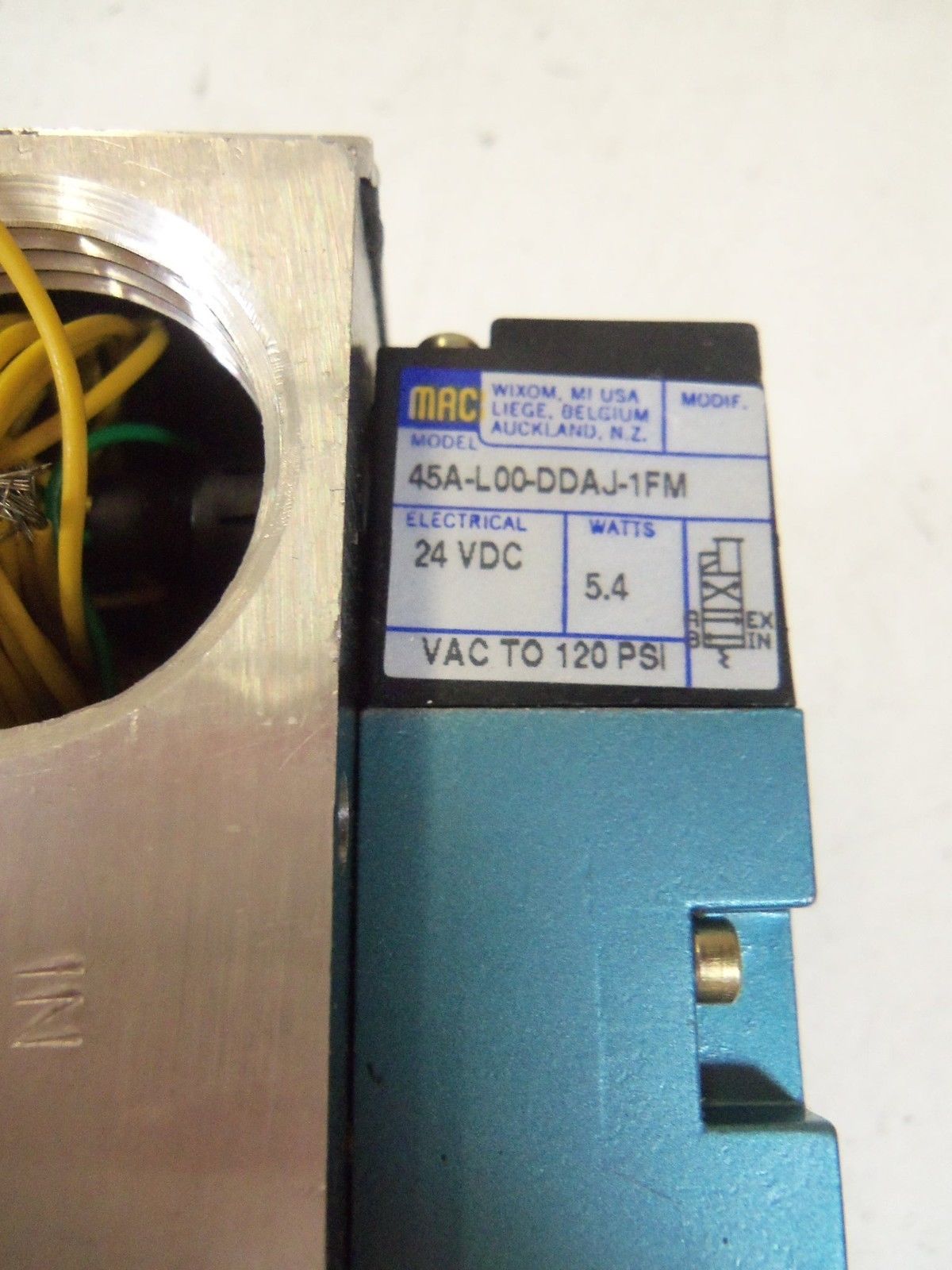 MAC 45A-L00-DDAJ-1FM WITH CIRCUIT BAR  *NEW NO BOX*
