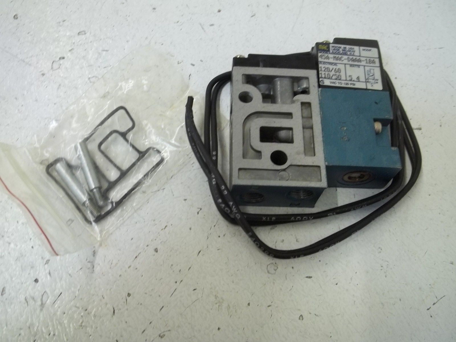 MAC 45A-MAC-DAAA-1BA SOLENOID VALVE *NEW NO BOX*