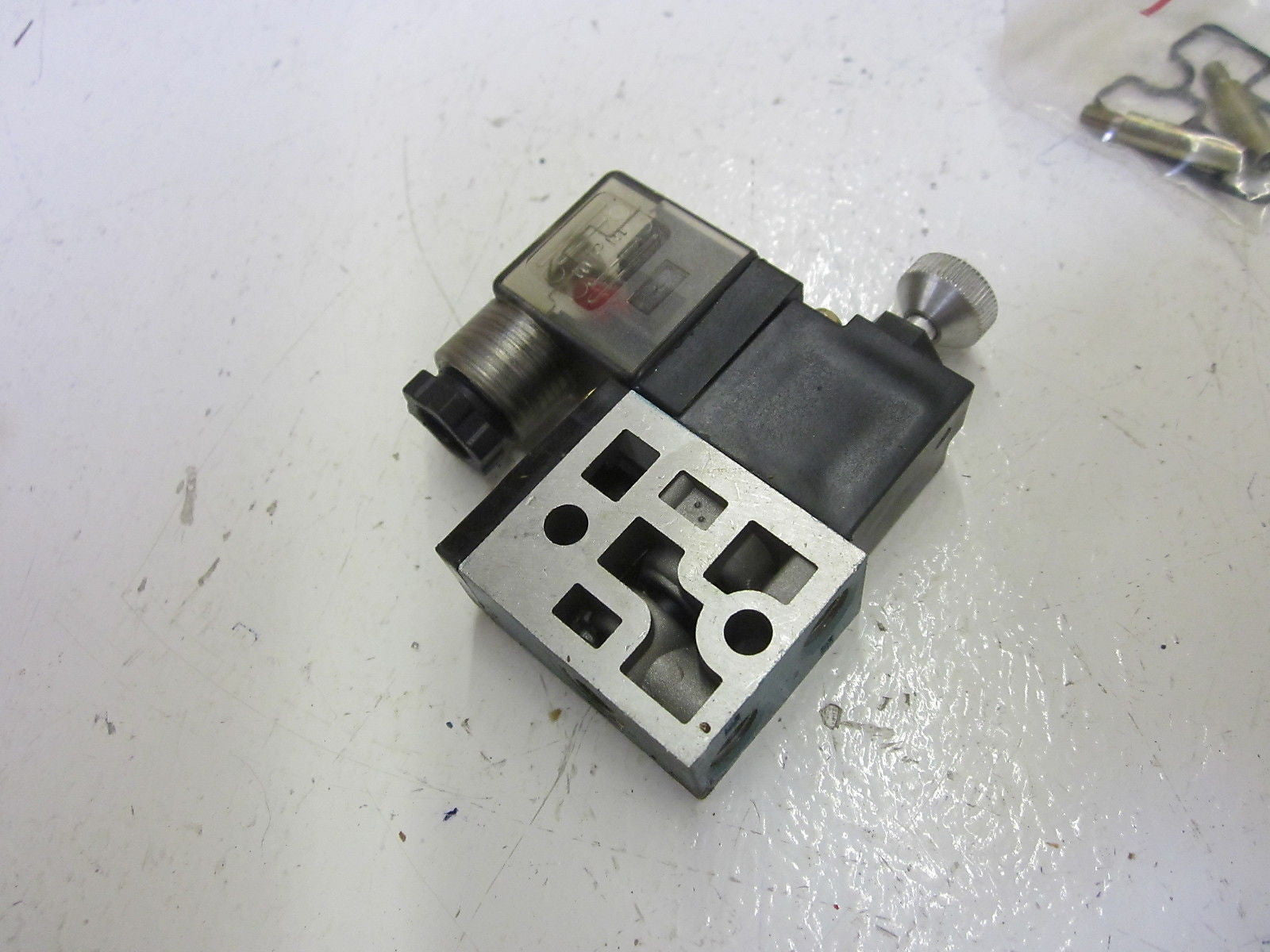 MAC 45A-SA1-DFBJ-4JD VALVE *USED*