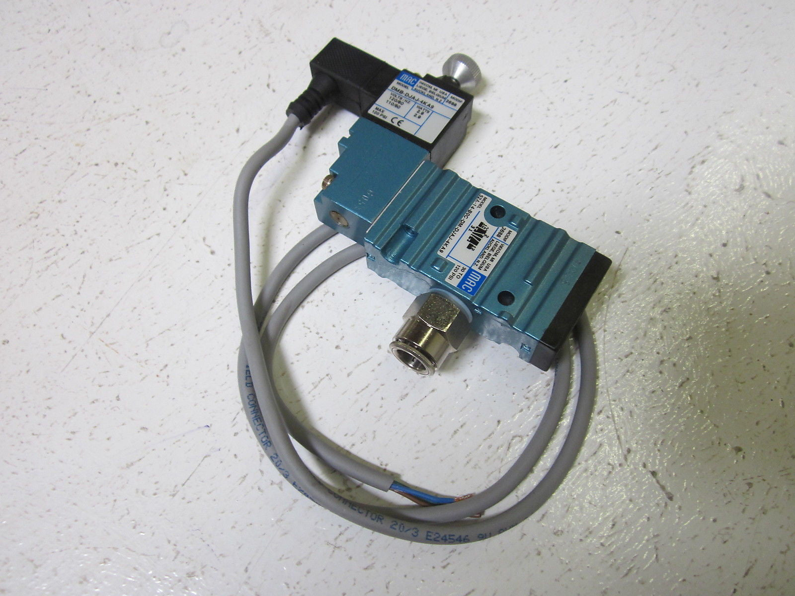 MAC 52A-14-B0C-DM-DJAJ-4KA9  VALVE *USED*