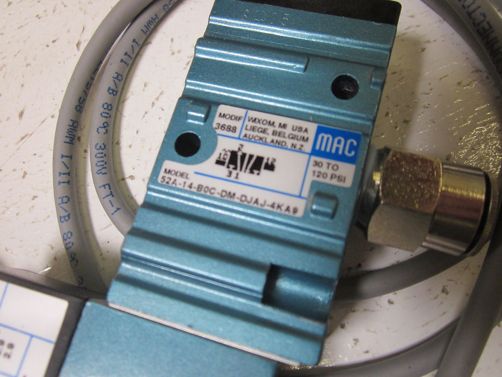 MAC 52A-14-B0C-DM-DJAJ-4KA9  VALVE *USED*