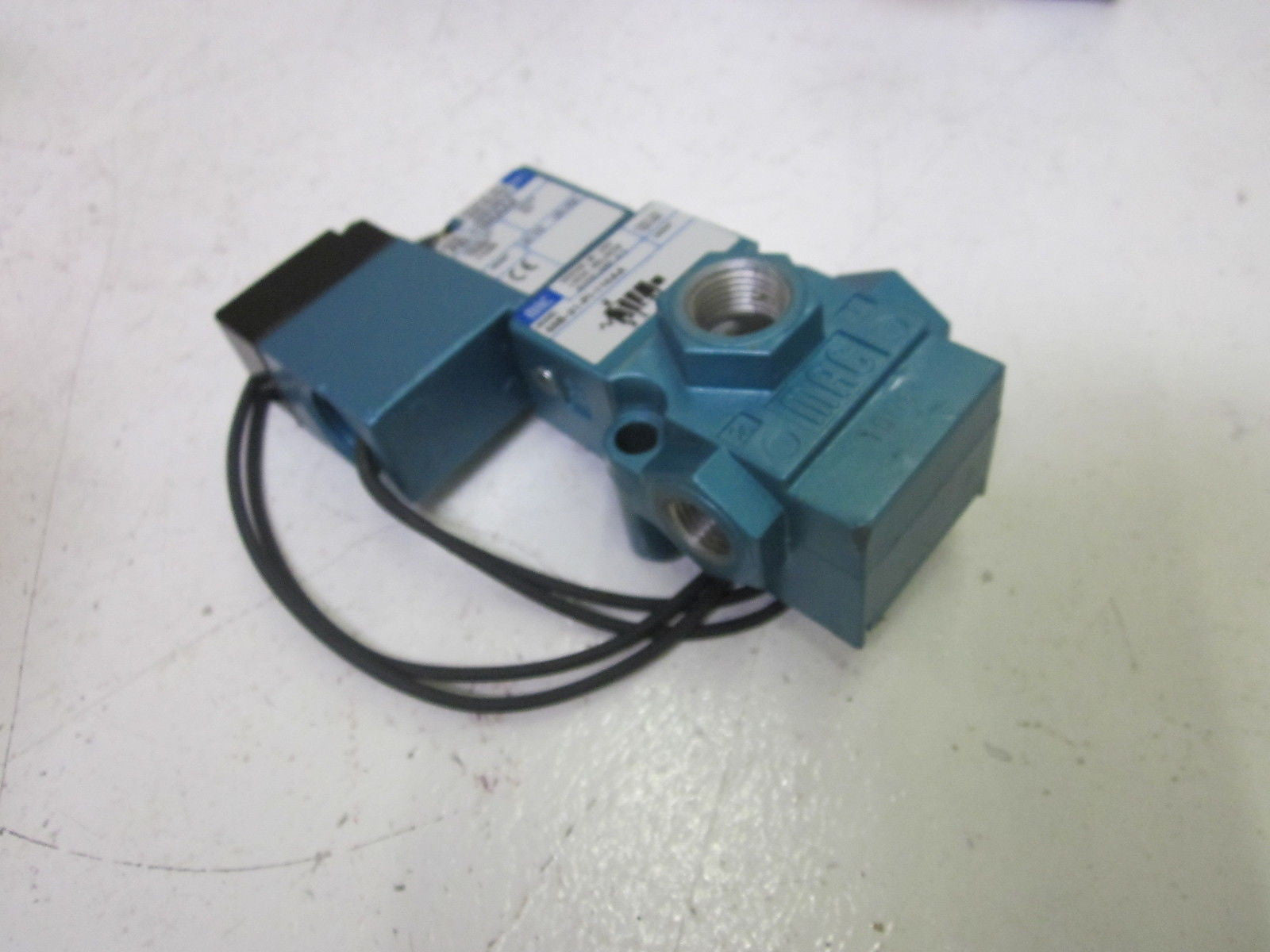 MAC 55B-21-PI-116AA SOLENOID VALVE  *NEW IN BOX*